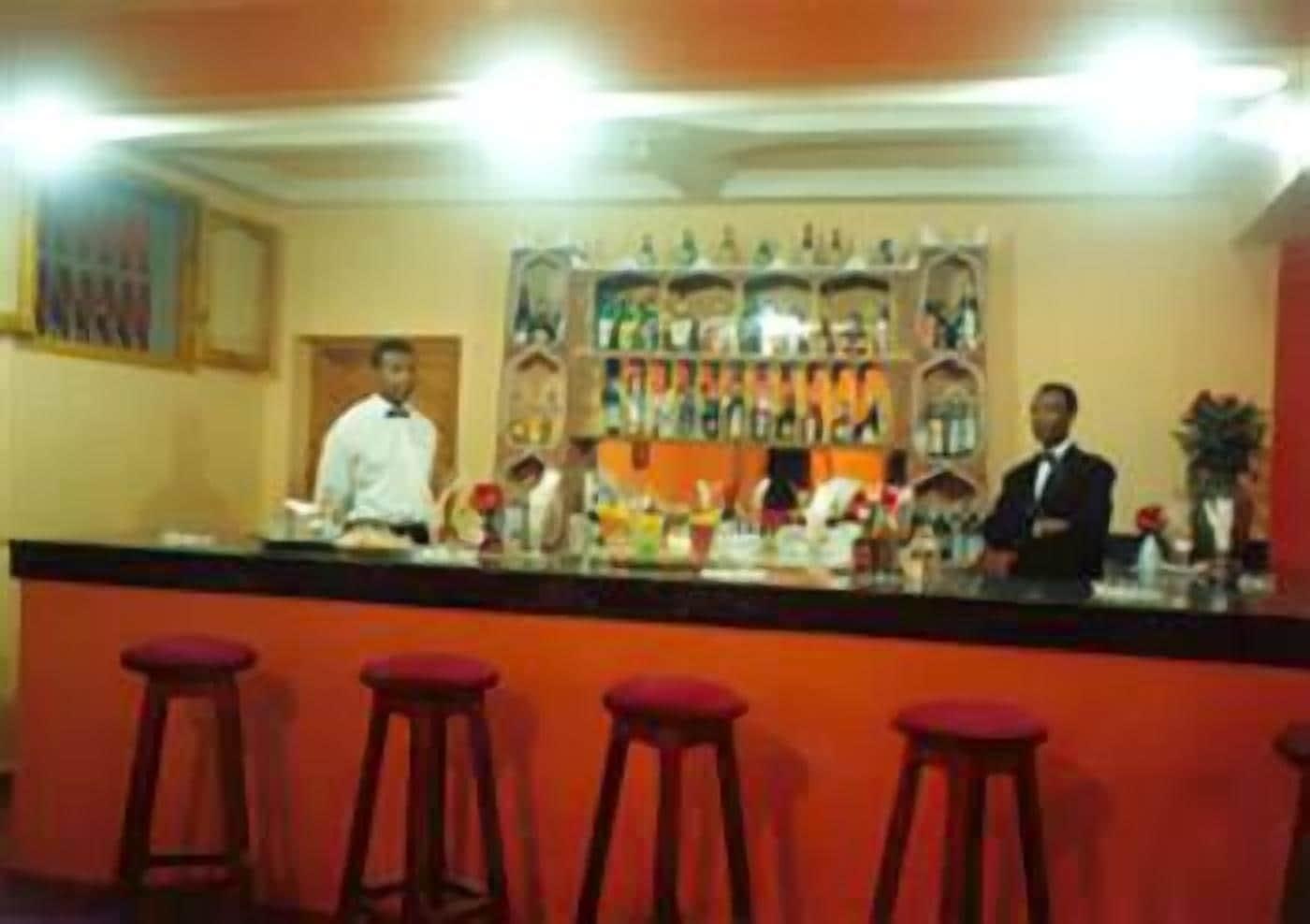 Bar/Salón Hotel Le Fint