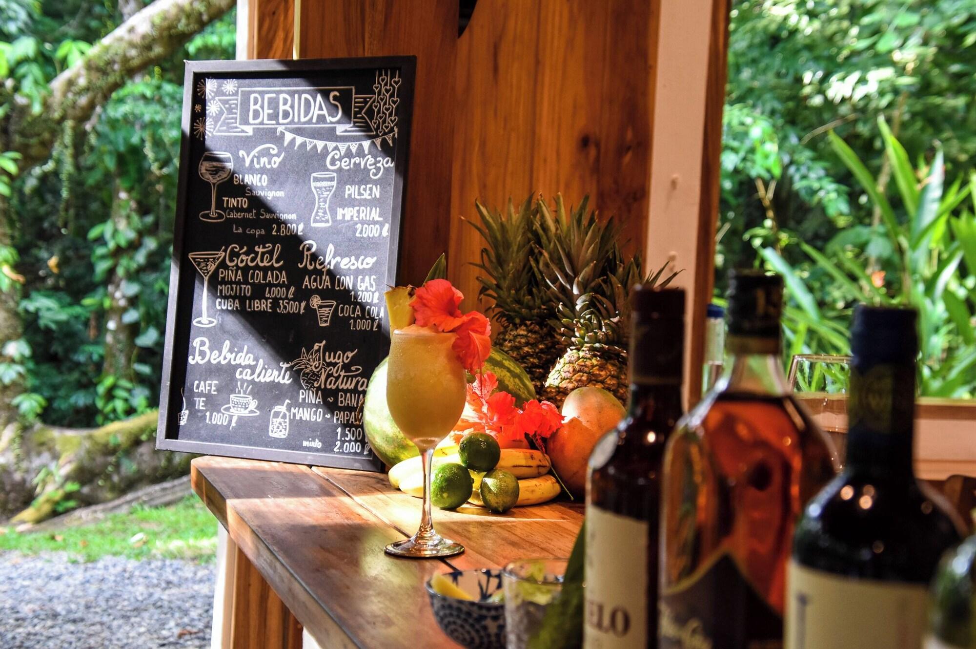 Bar/Salón Satta Lodge