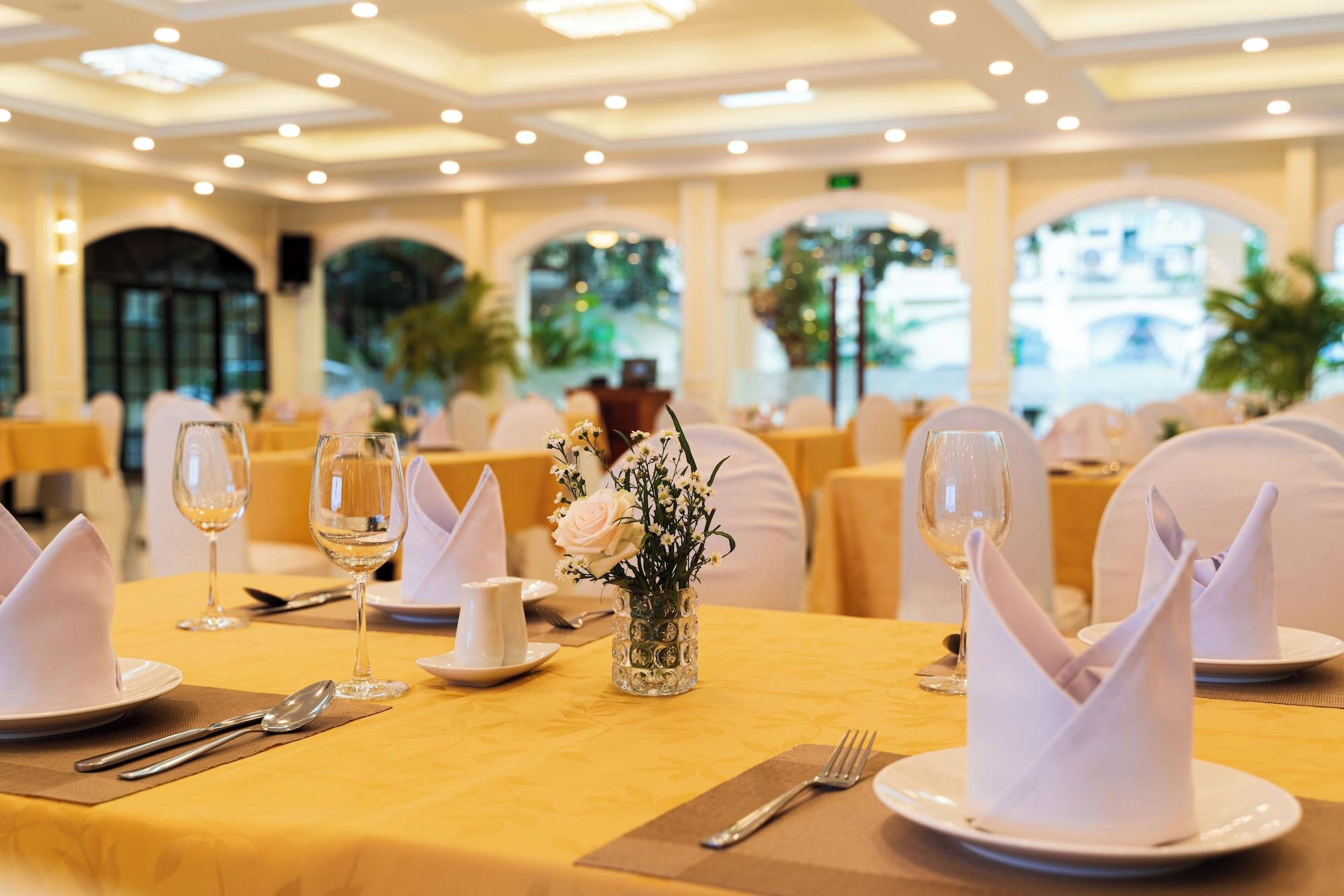 Restaurant Tran Vien Dong Hotel