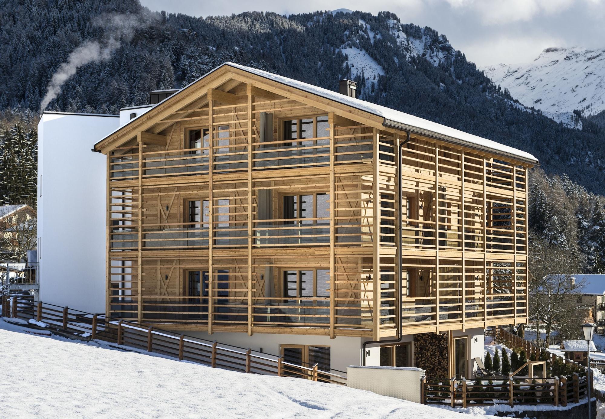 Vista Exterior Hotel Arvina