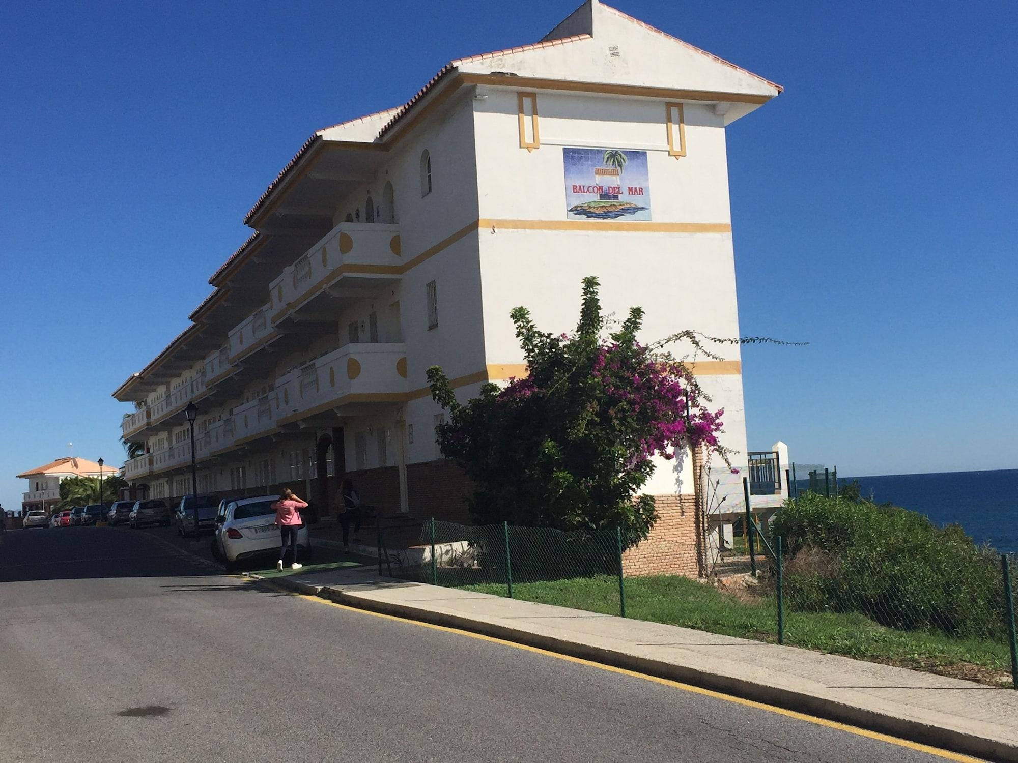 Vista Exterior Apartment on the beachfront
