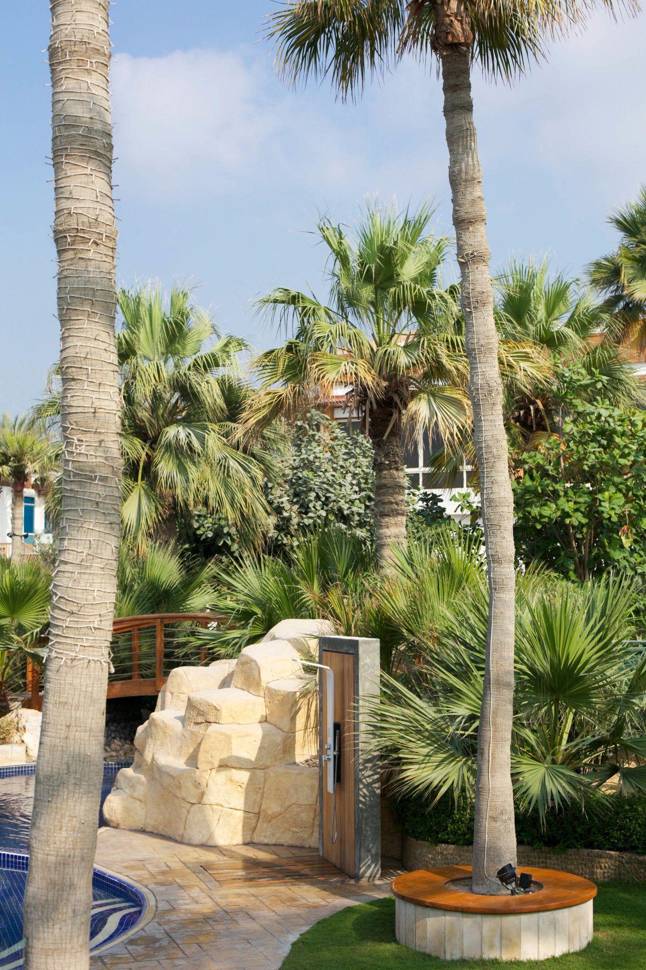 Vista da fachada Dubai Marine Beach Resort & Spa