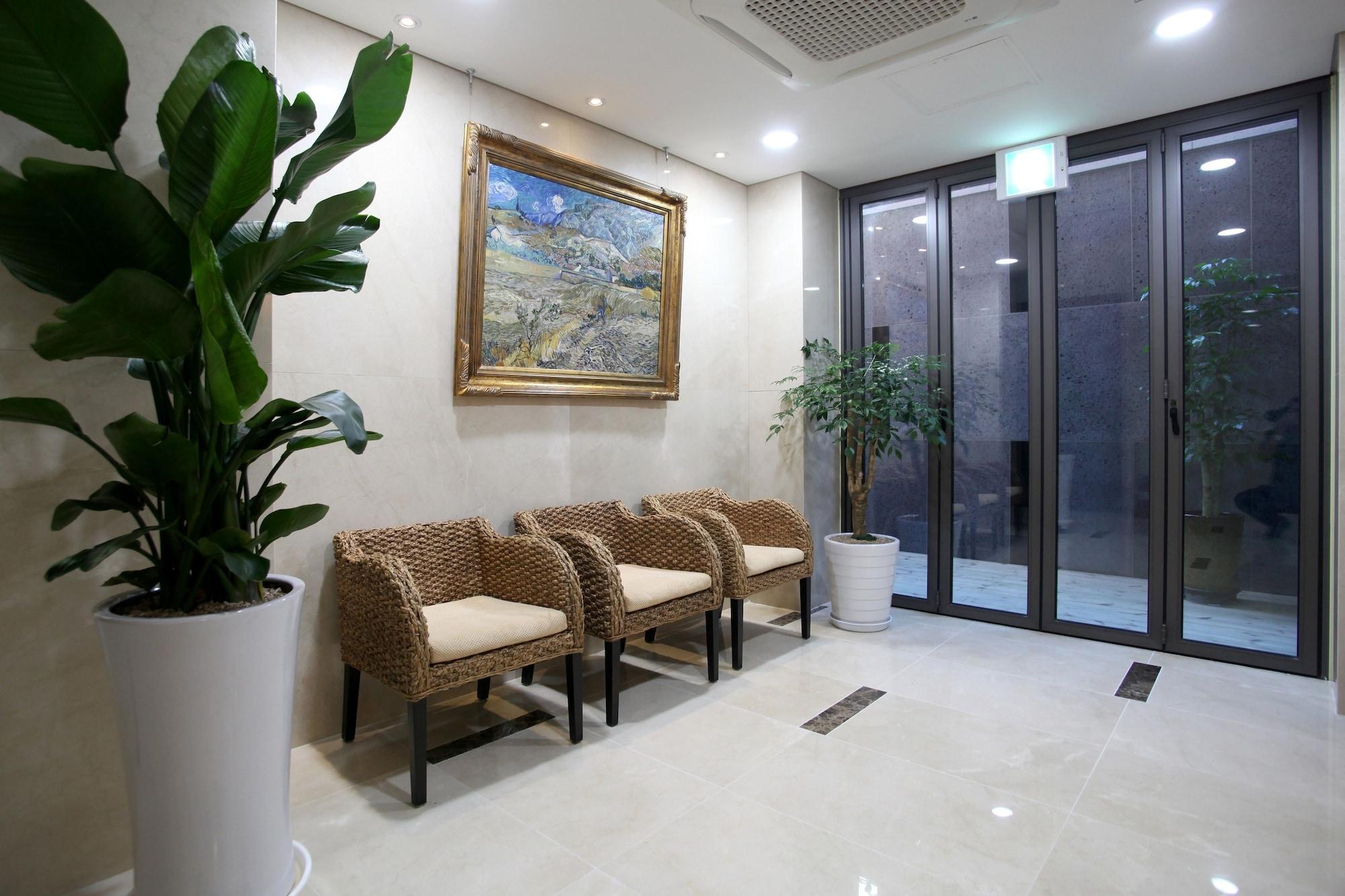 Vista Lobby K-Pop Hotel Seoul Station