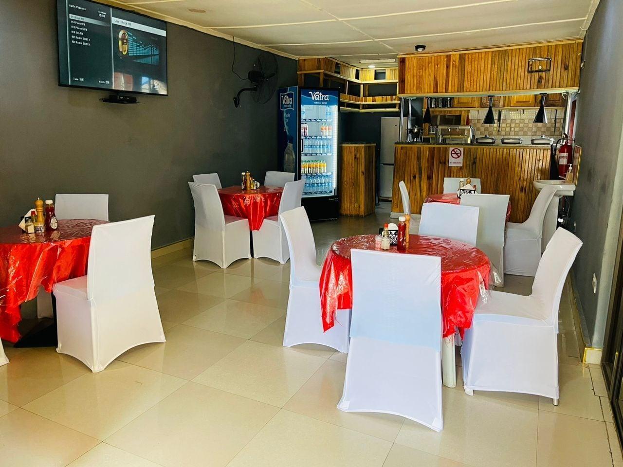 Restaurant Afro Varieties Lodge