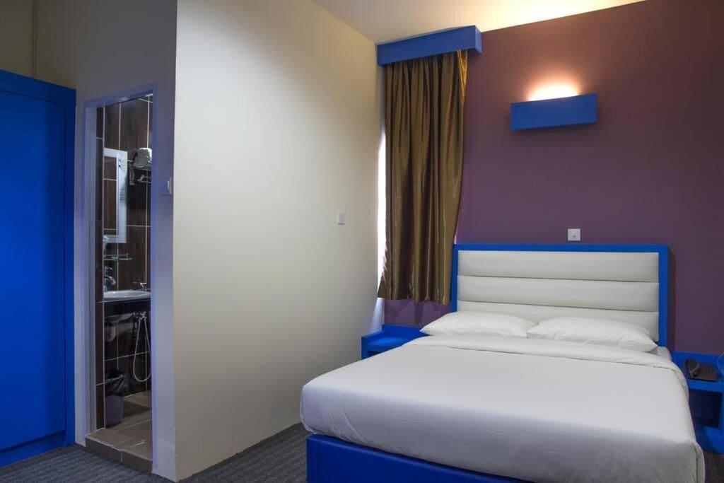 Varios DMerlion Hotel Batam