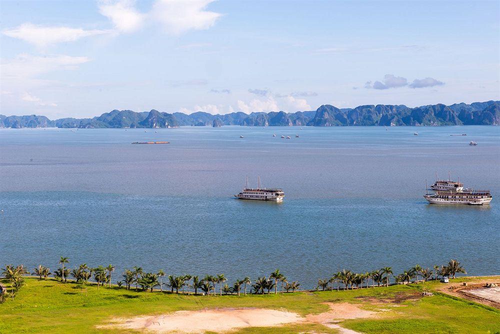 Playa Royal Halong Hotel