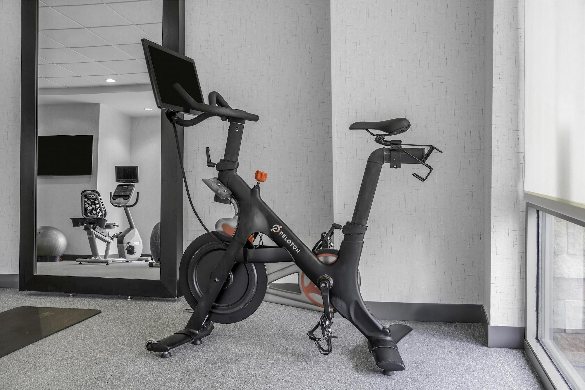 Gimnasio Home2 Suites by Hilton St. Simon's Island