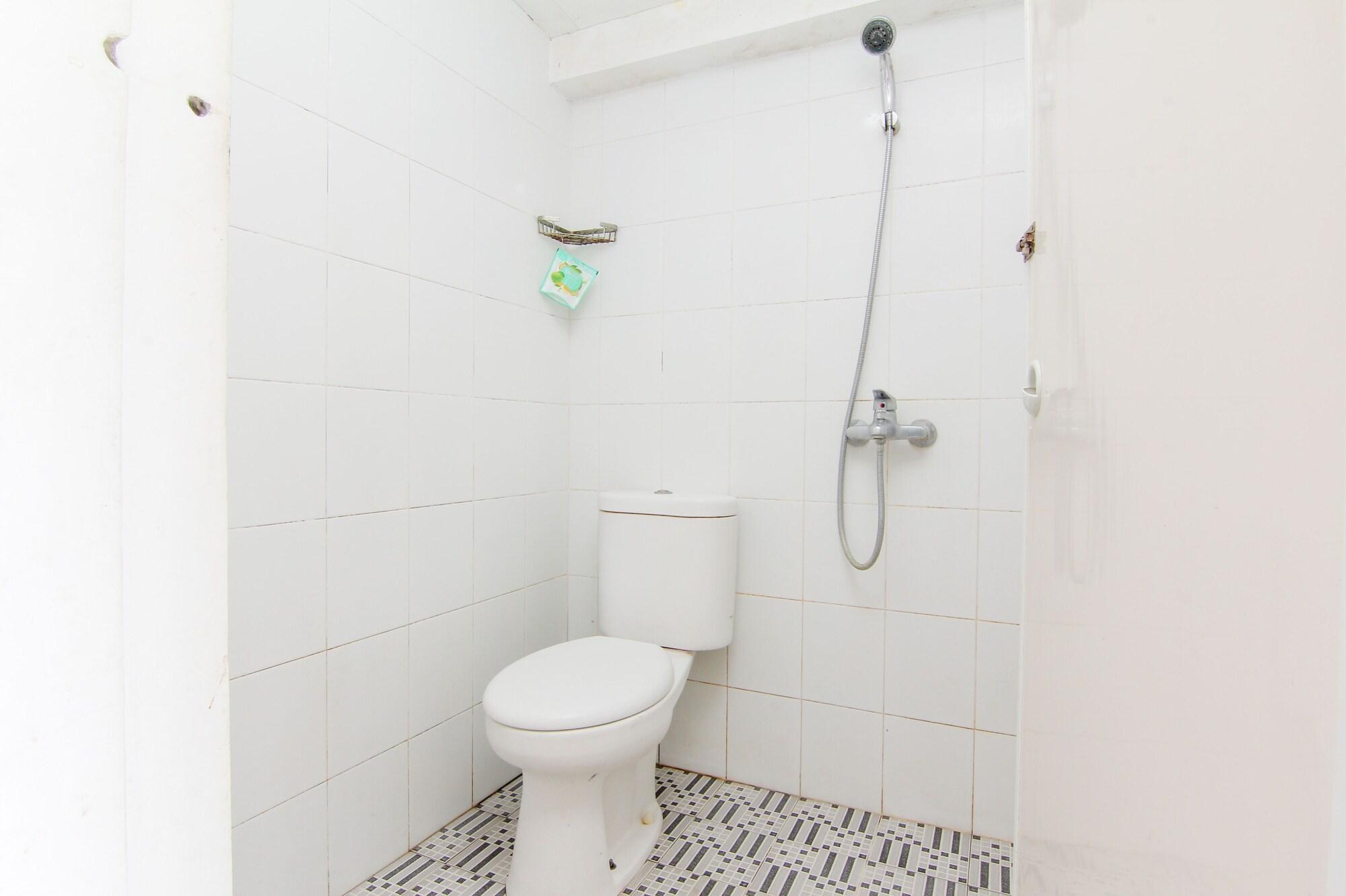 Equipamiento de Habitación Lestari Guesthouse