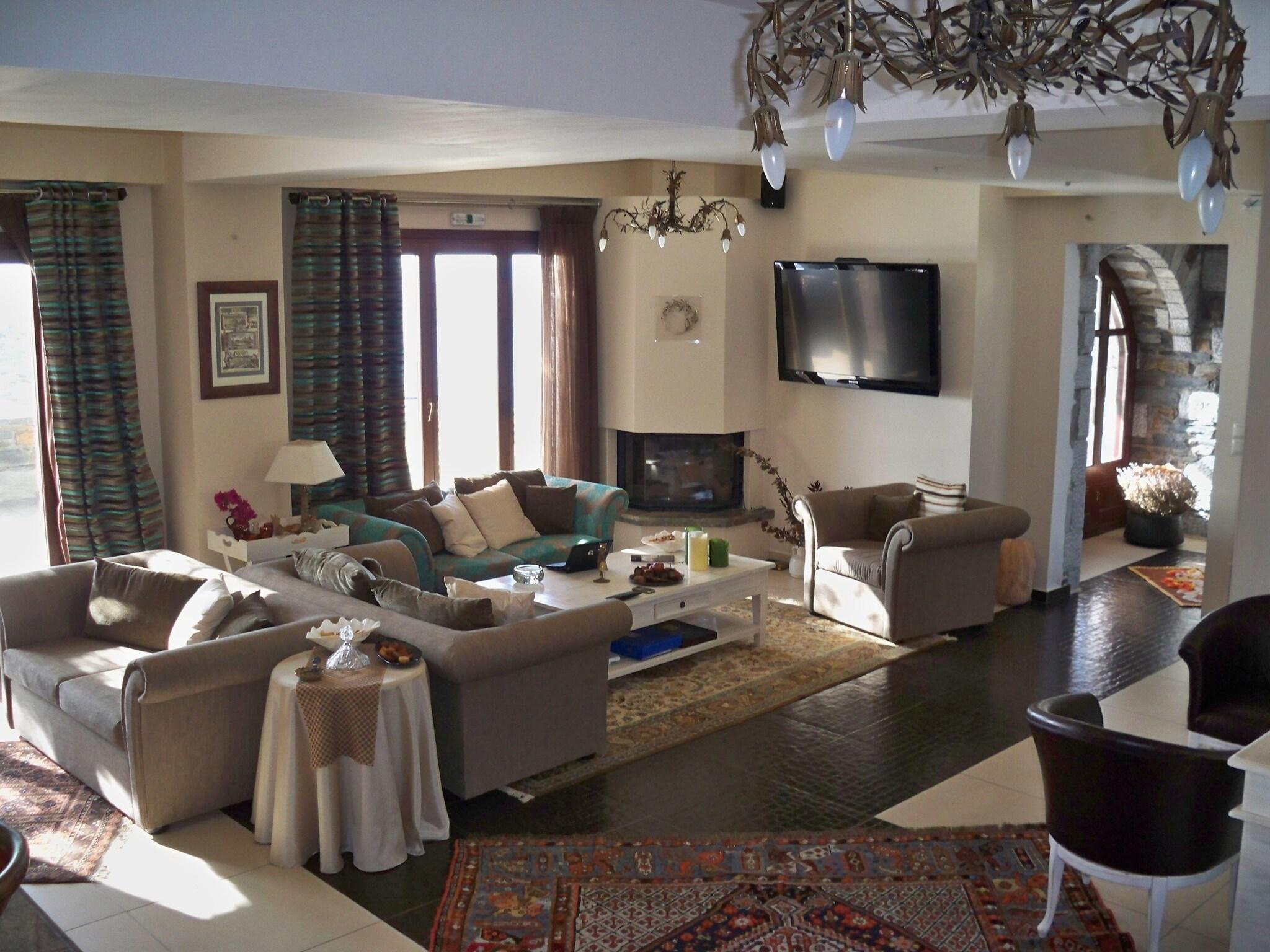 Vista Lobby Porto Mani Suites