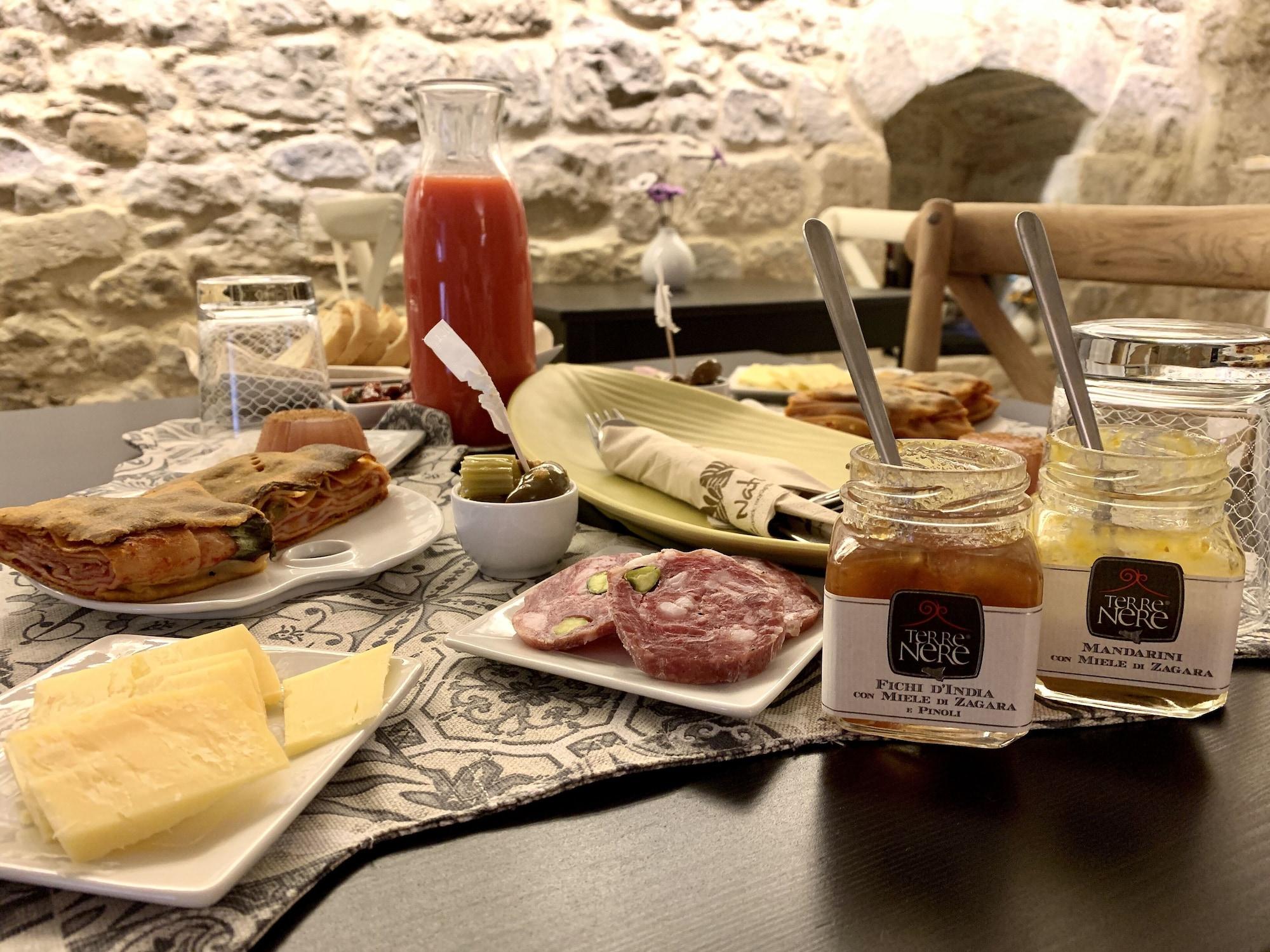 Restaurant Neropece Suites