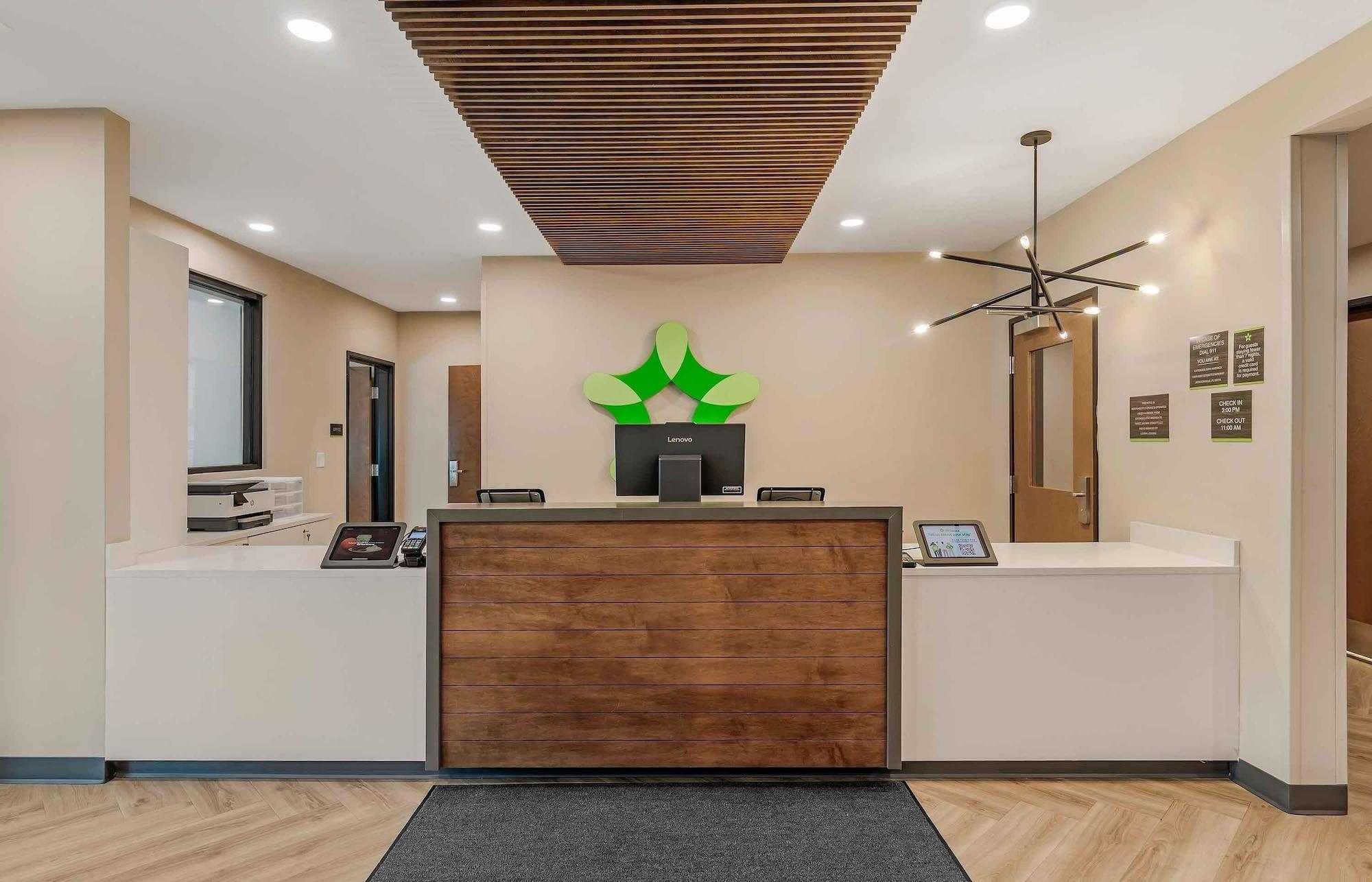 Vista Lobby Extended Stay America Premier Suites - Jacksonville - Airport