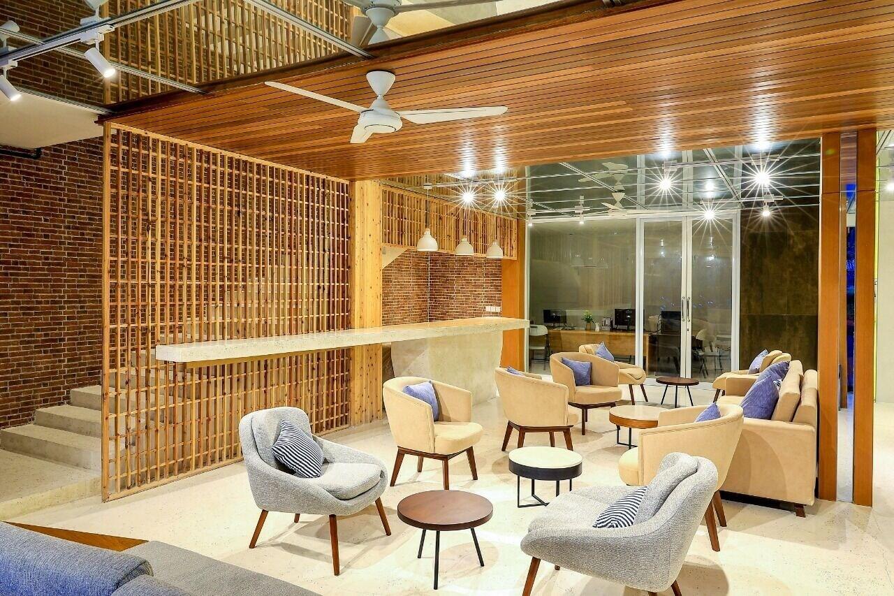 Vista Lobby Cozy Stay