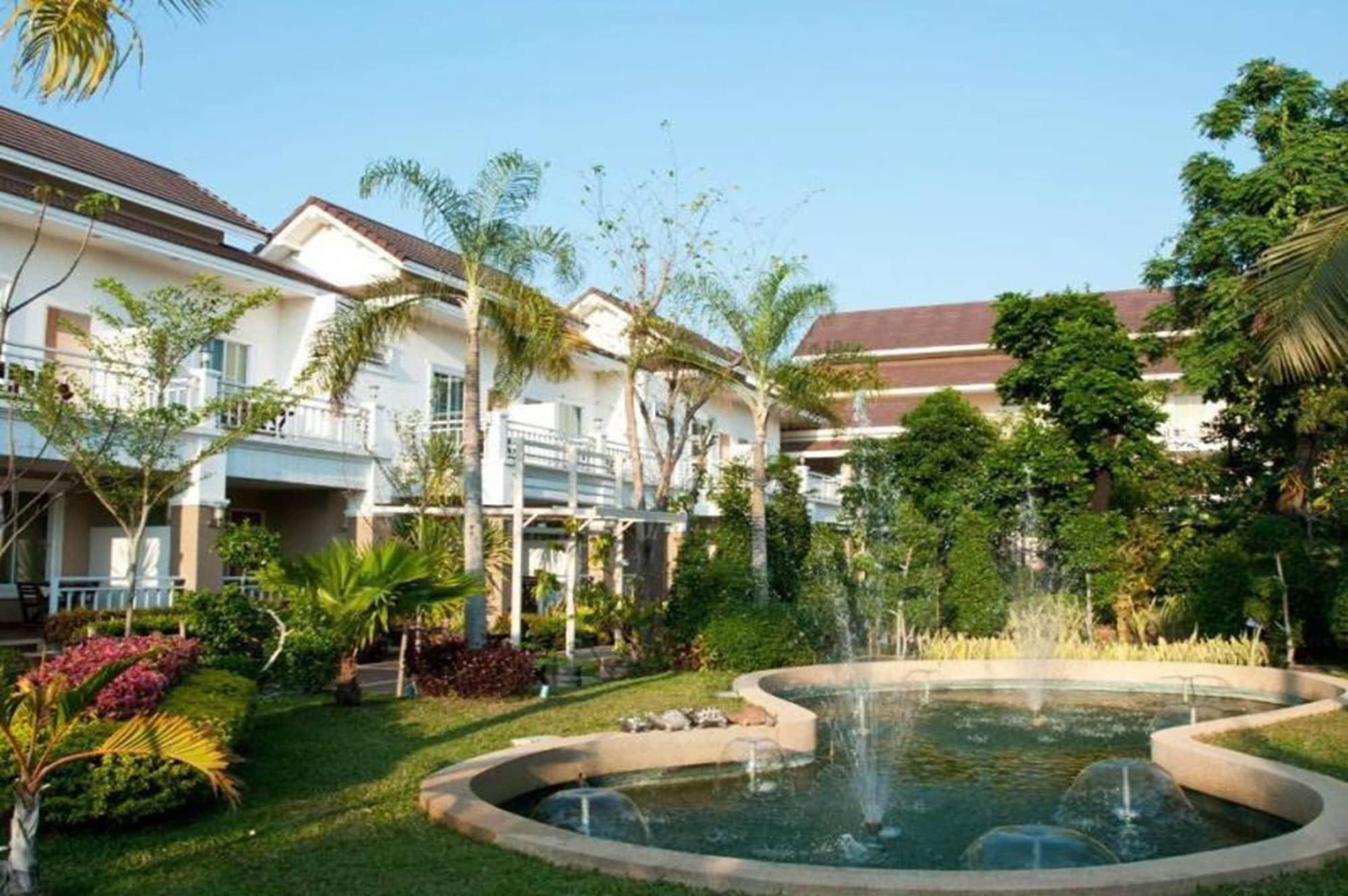 Varios Tonwa Resort Hotel