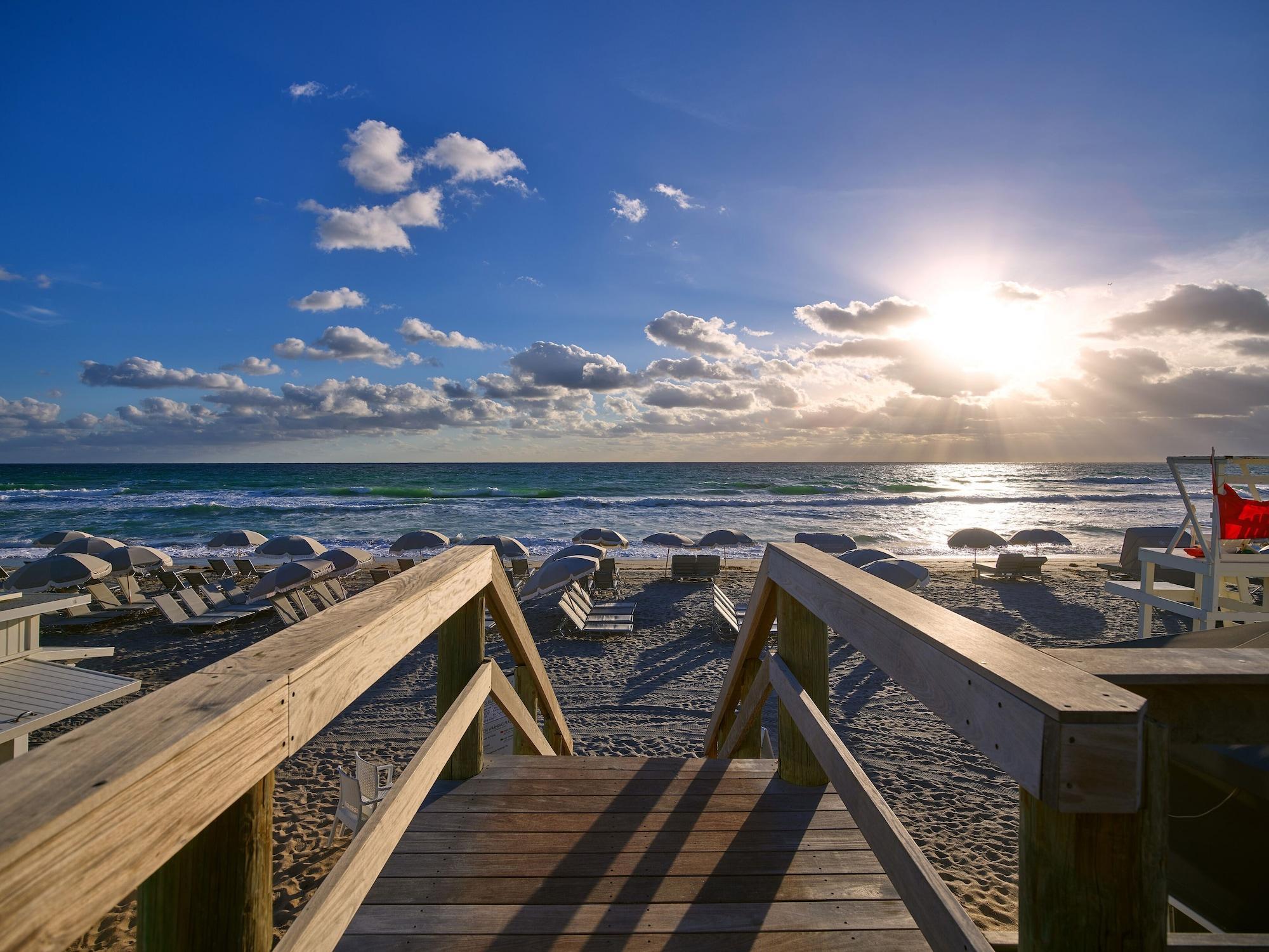 Playa Yacht Club at The Boca Raton (Adults-only)