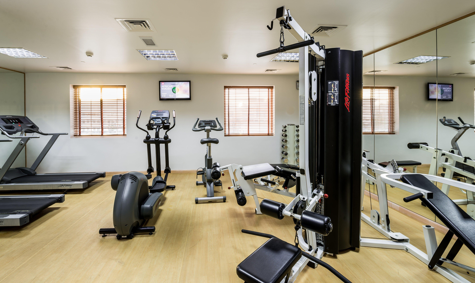 Academia Holiday Inn Express Dubai Jumeirah by IHG