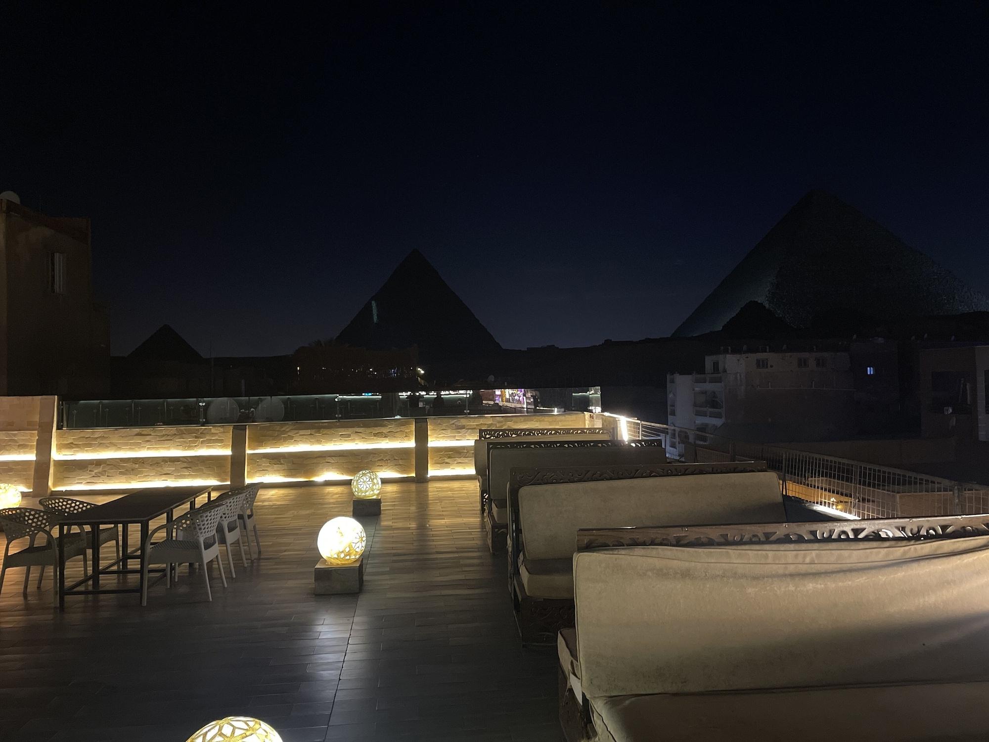 Gimnasio Pyramids Height Hotel & Pyramids Master Scene Rooftop