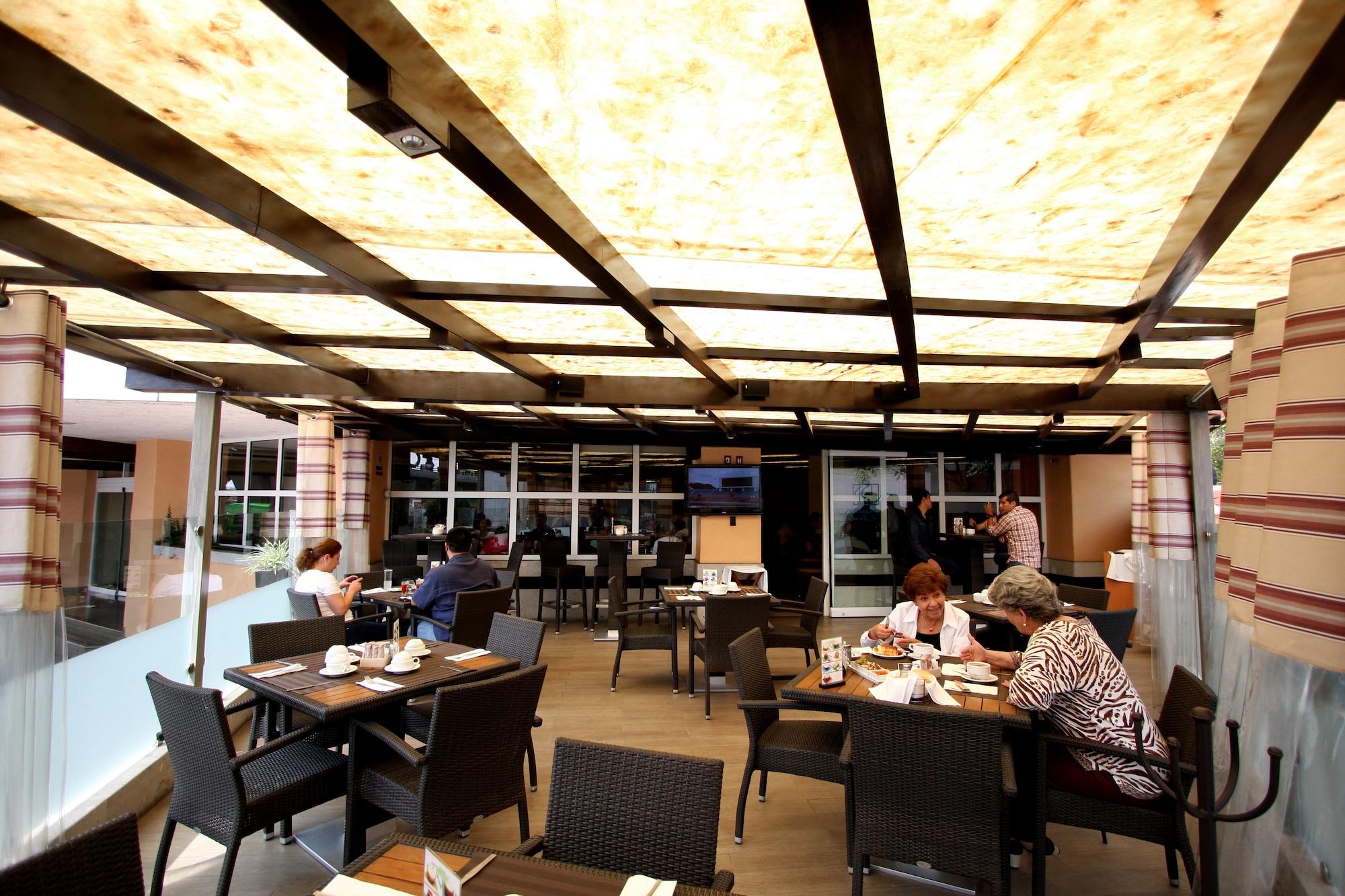 Restaurant Hotel Parque Satelite