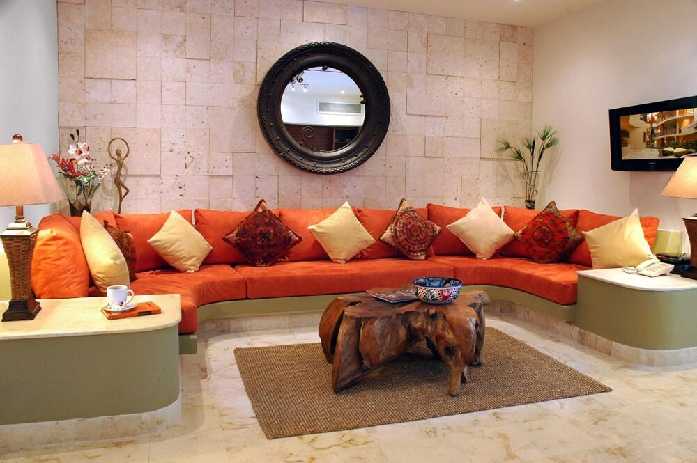 Hotel Maya Villa Condo Hotel