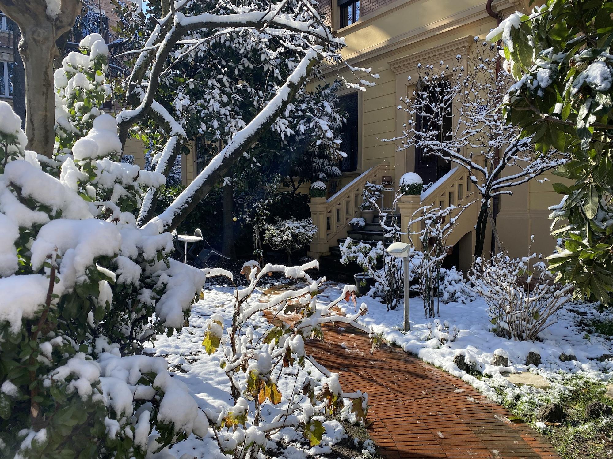 Vista Exterior Villa Masi Rental Rooms