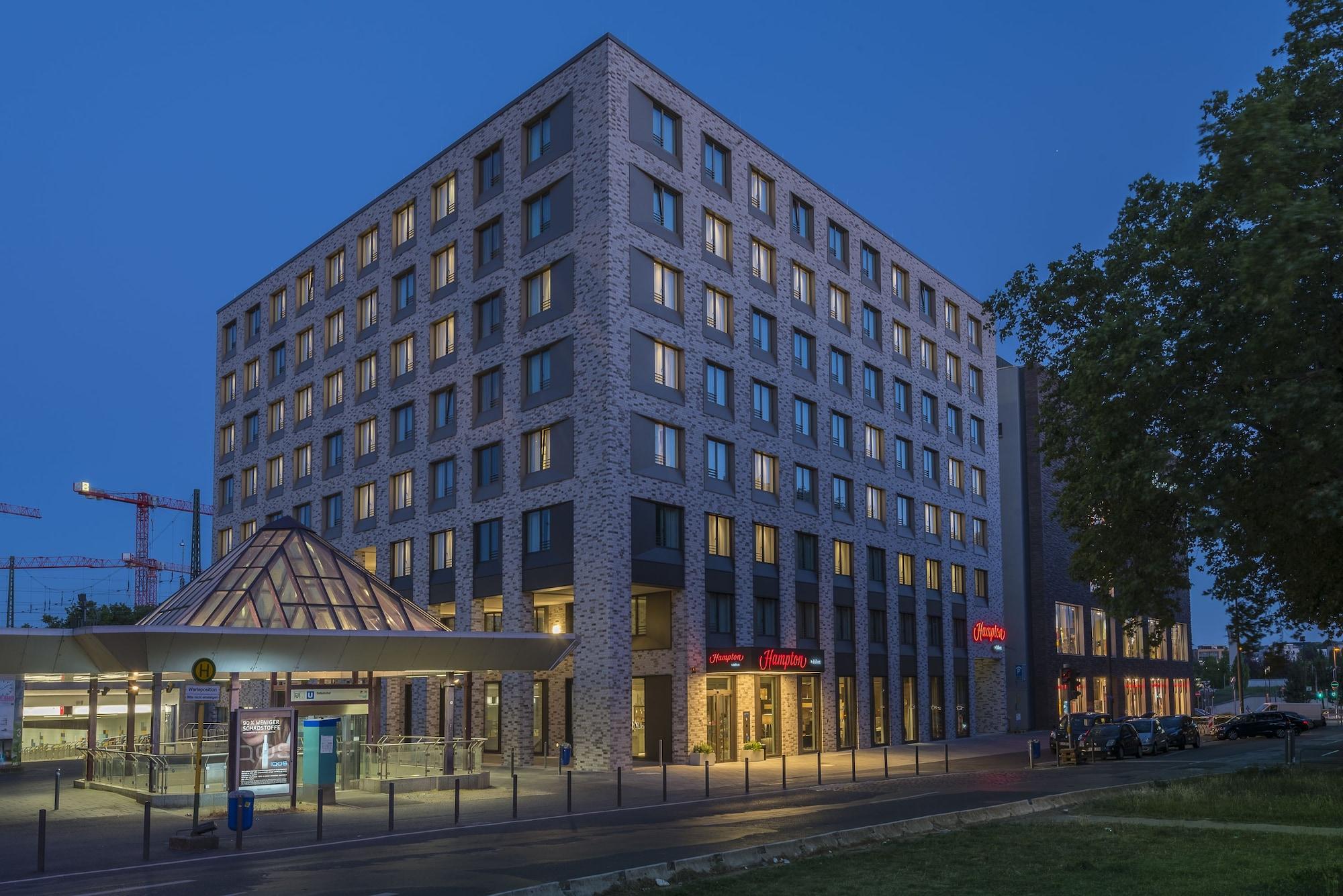 Vista Exterior Hampton by Hilton Frankfurt City Centre East