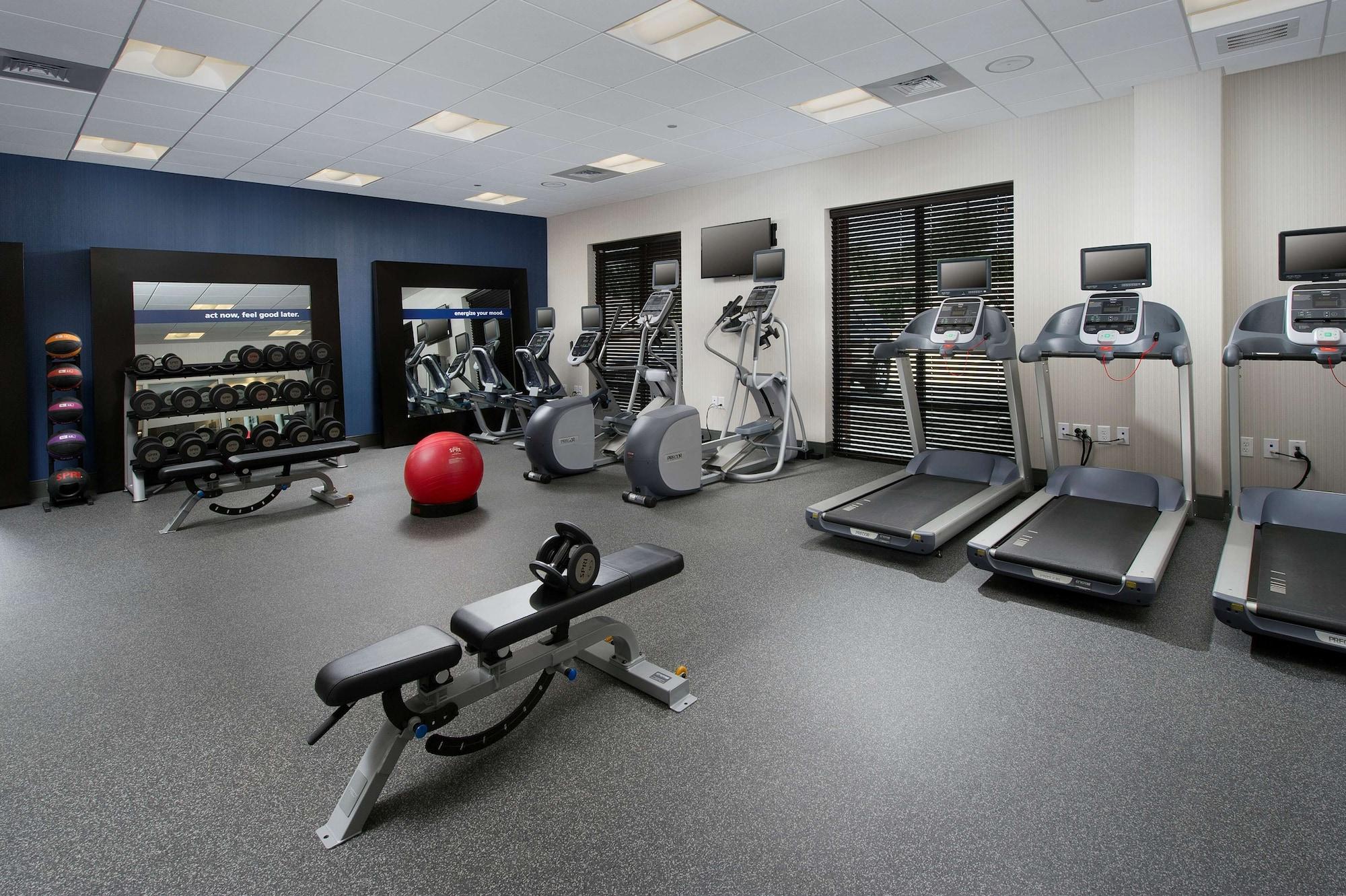 Gimnasio Hampton Inn & Suites Falls Church