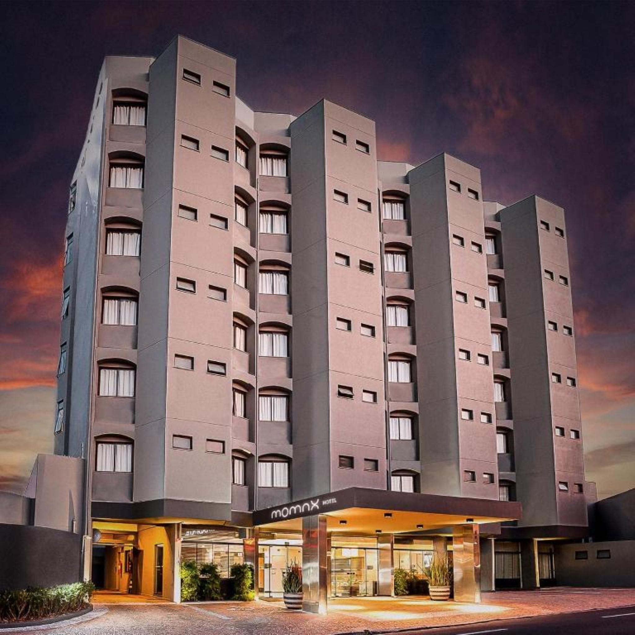 Vista Exterior Momax Hotel