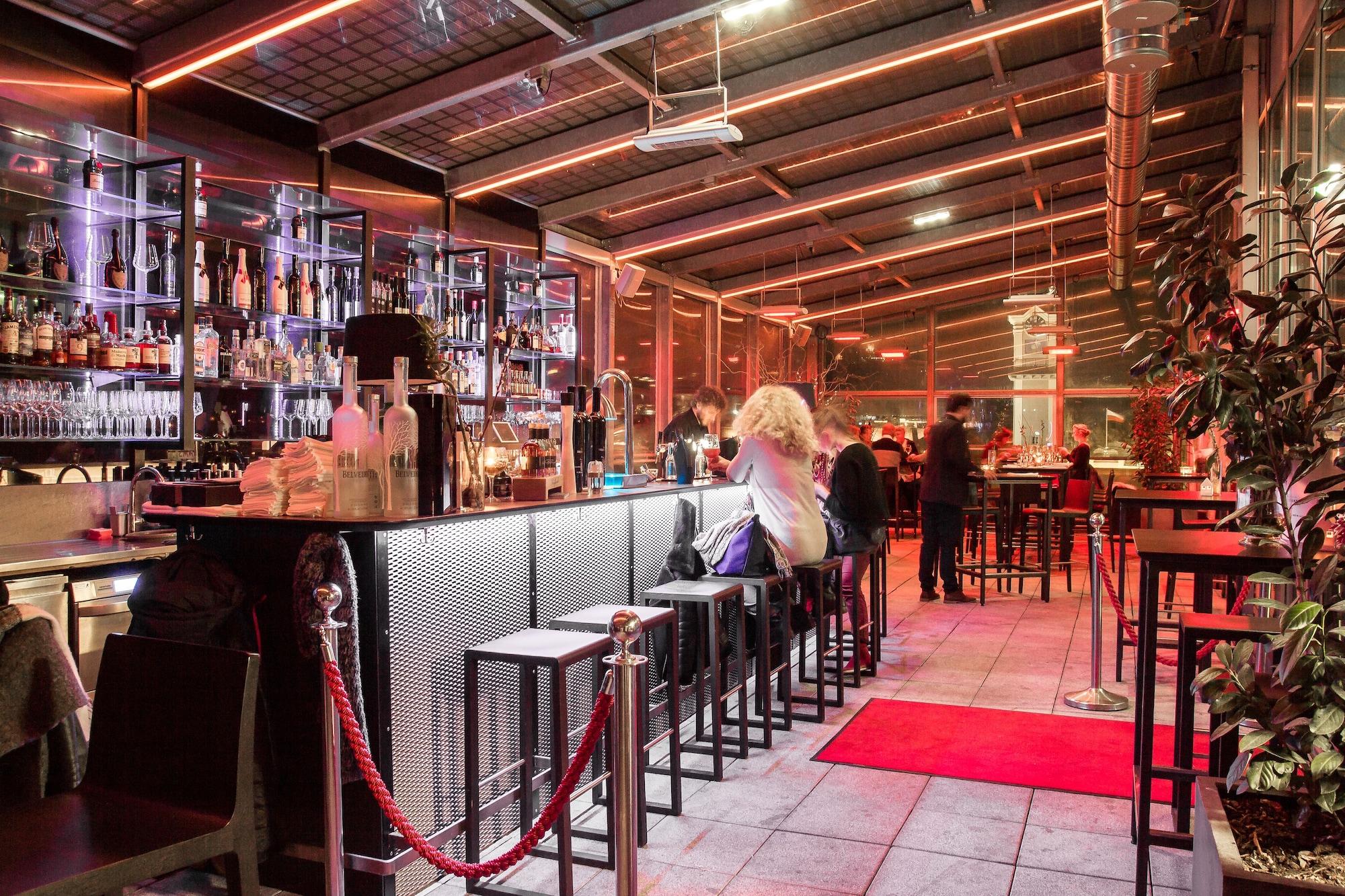 Bar/Salón Hotel Schwarzer Bär