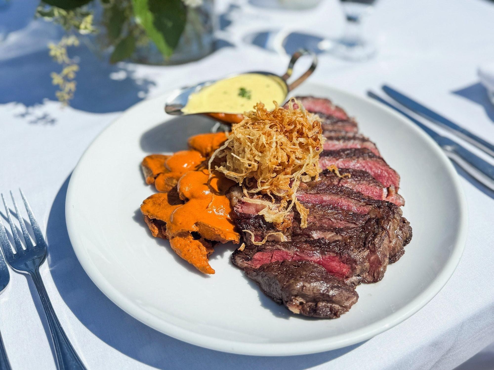 Restaurant Dolphin Bay Resort & Spa