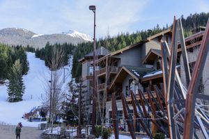 Alojamiento - First Tracks Lodge