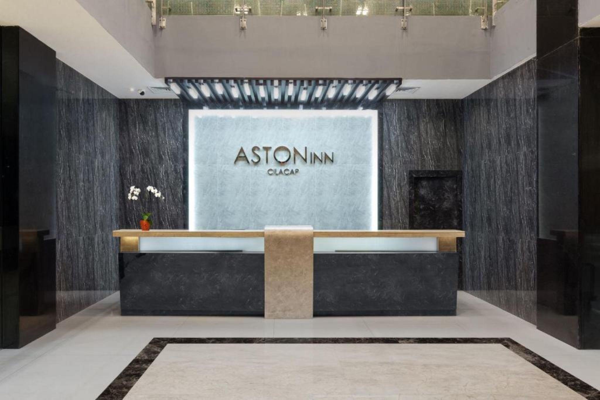 Vista Lobby Aston Inn Cilacap