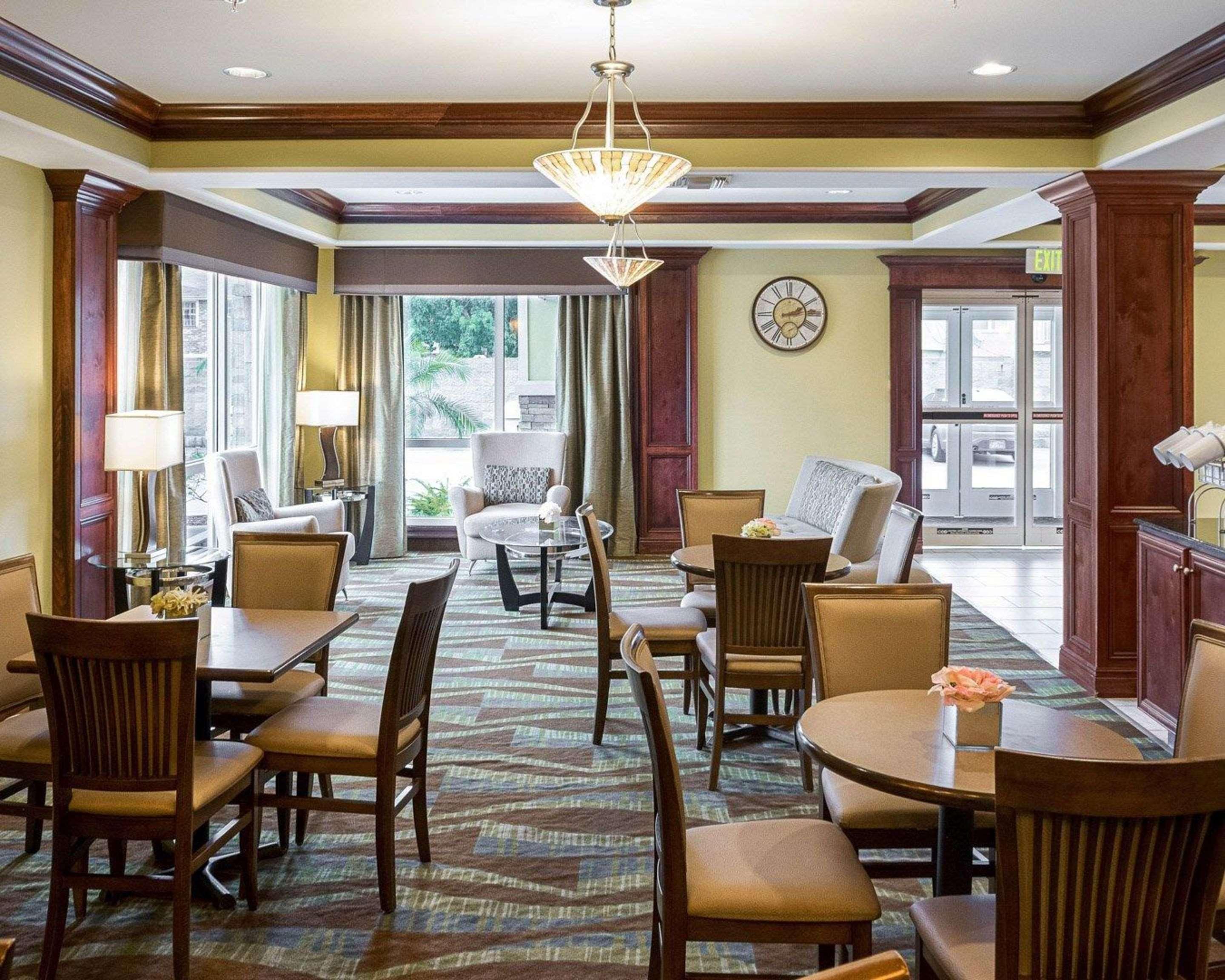 Restaurant Comfort Suites Harvey - New Orleans West
