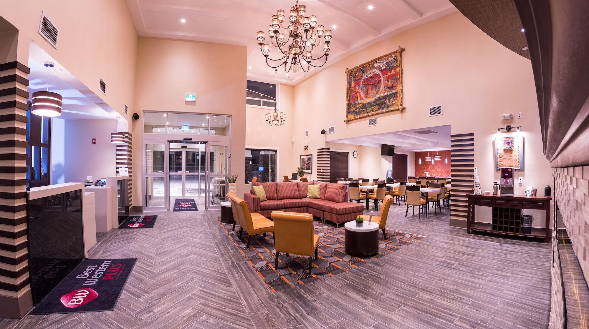 Vista Lobby Best Western Plus Chateau Fort St. John