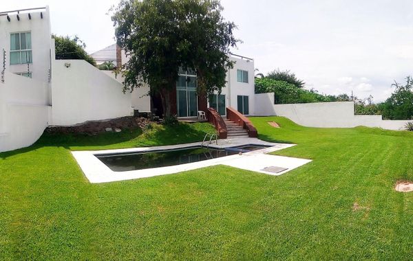 Casa con amplio jardín - Hoteles mejor calificados en Tequesquitengo, Morelos