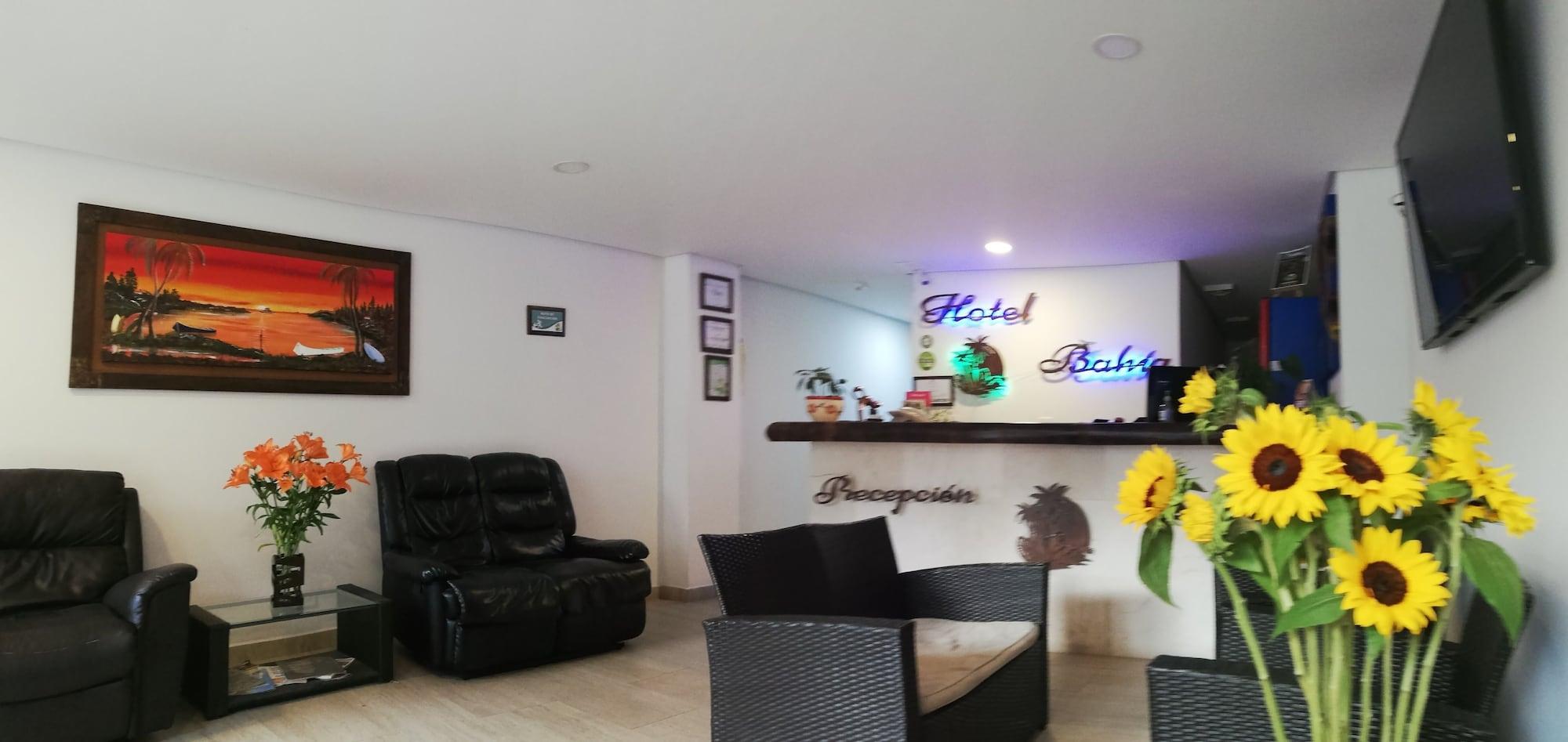 Varios Hotel Bahia Guatape