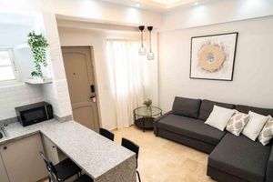 Alquiler Vacacional - Centrally located apartment in Bella Vista, Amer 1