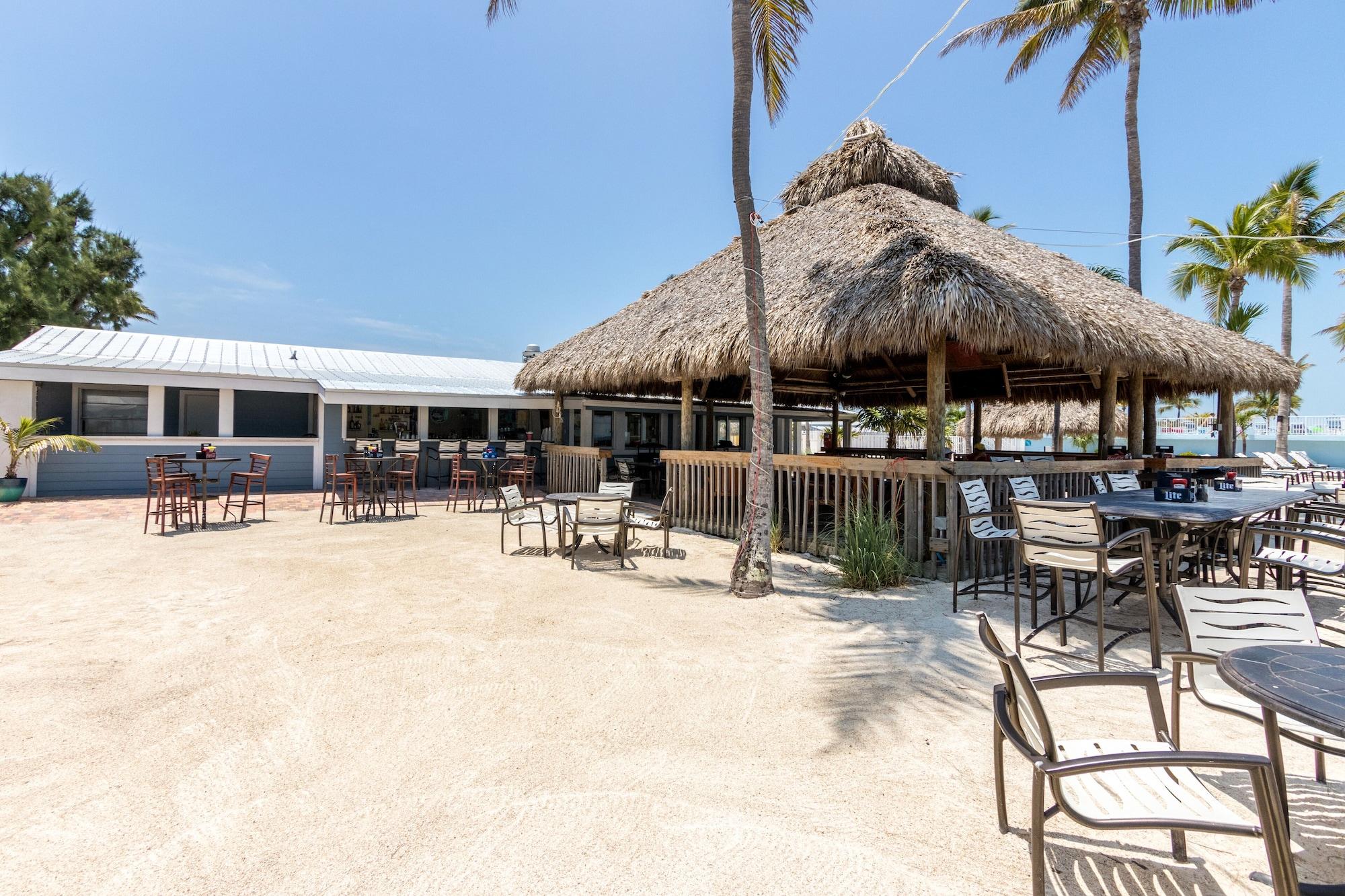Bar/Salón Fiesta Key RV Resort