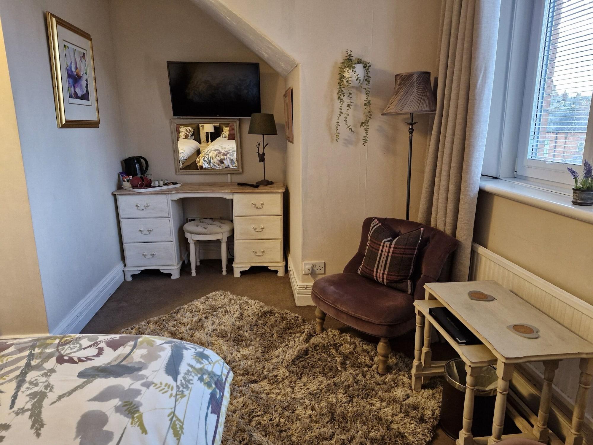 Varios Warwick Lodge Guesthouse