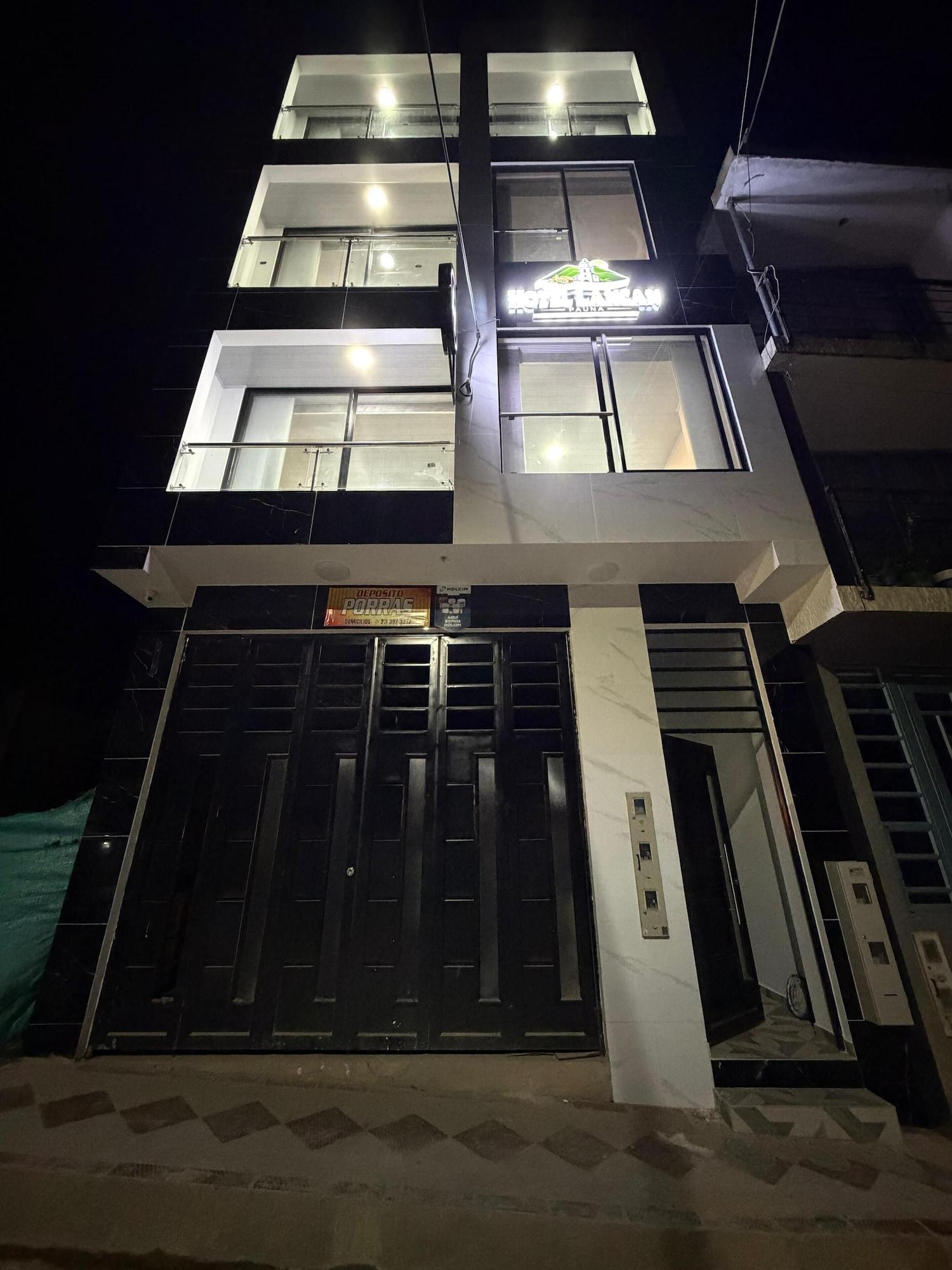 Vista Exterior Hotel Lancan