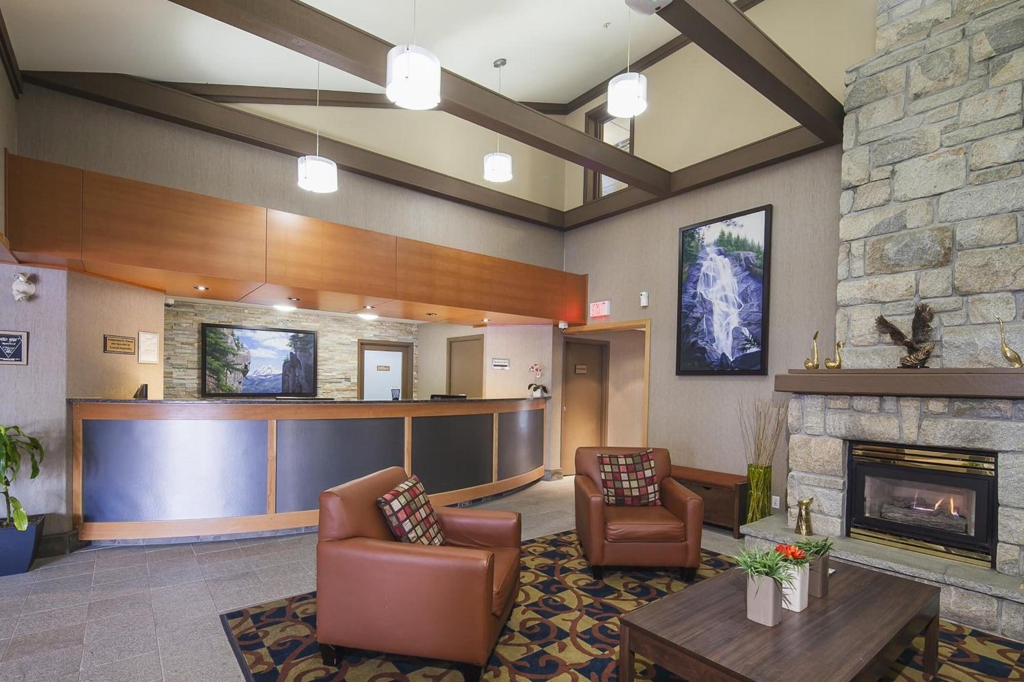Vista Lobby Mountain Retreat Hotel