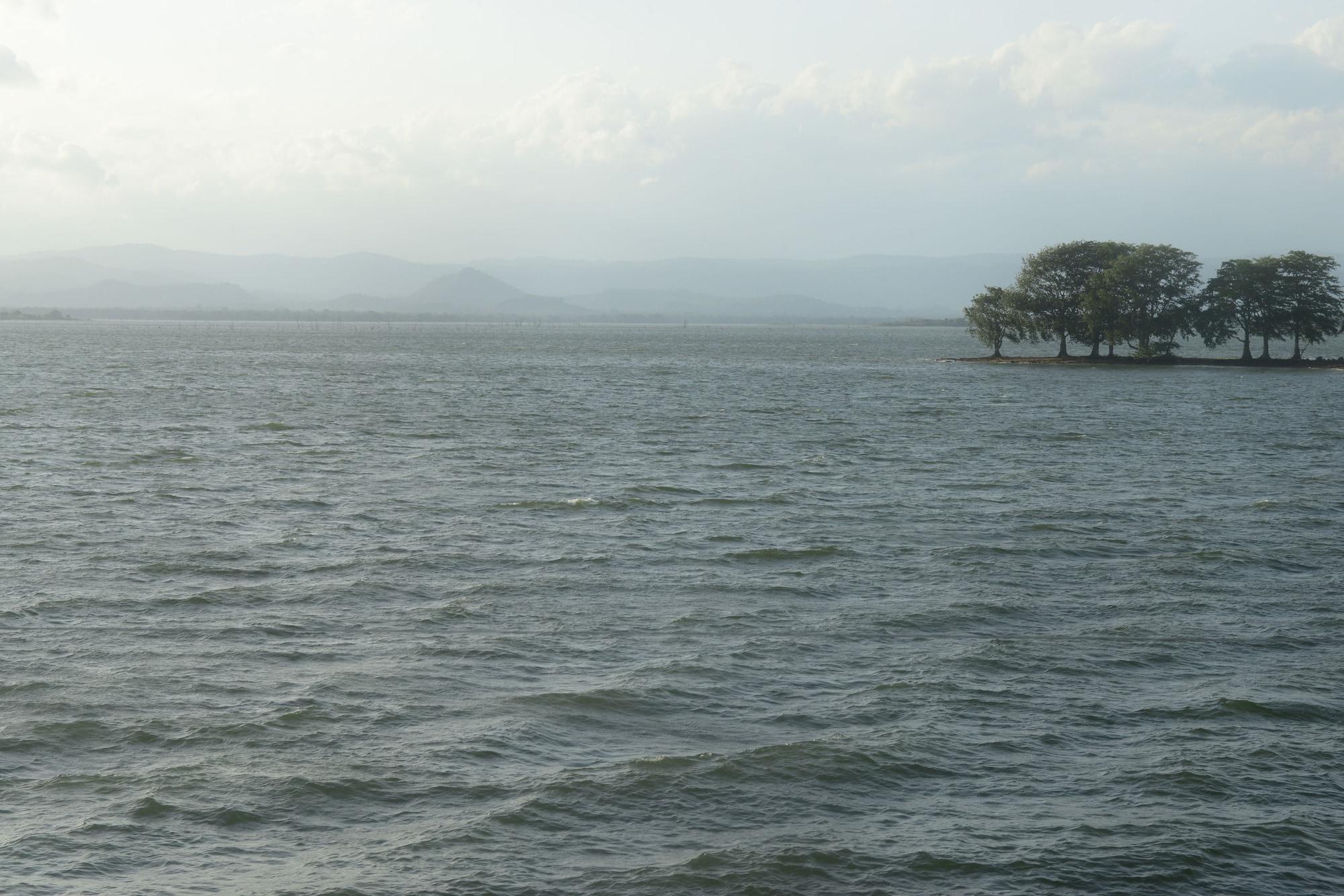 Varios Nil Diya Mankada Safari Lodge