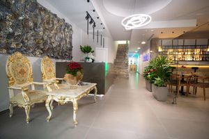 Alojamiento - Metro Hotel Tirana