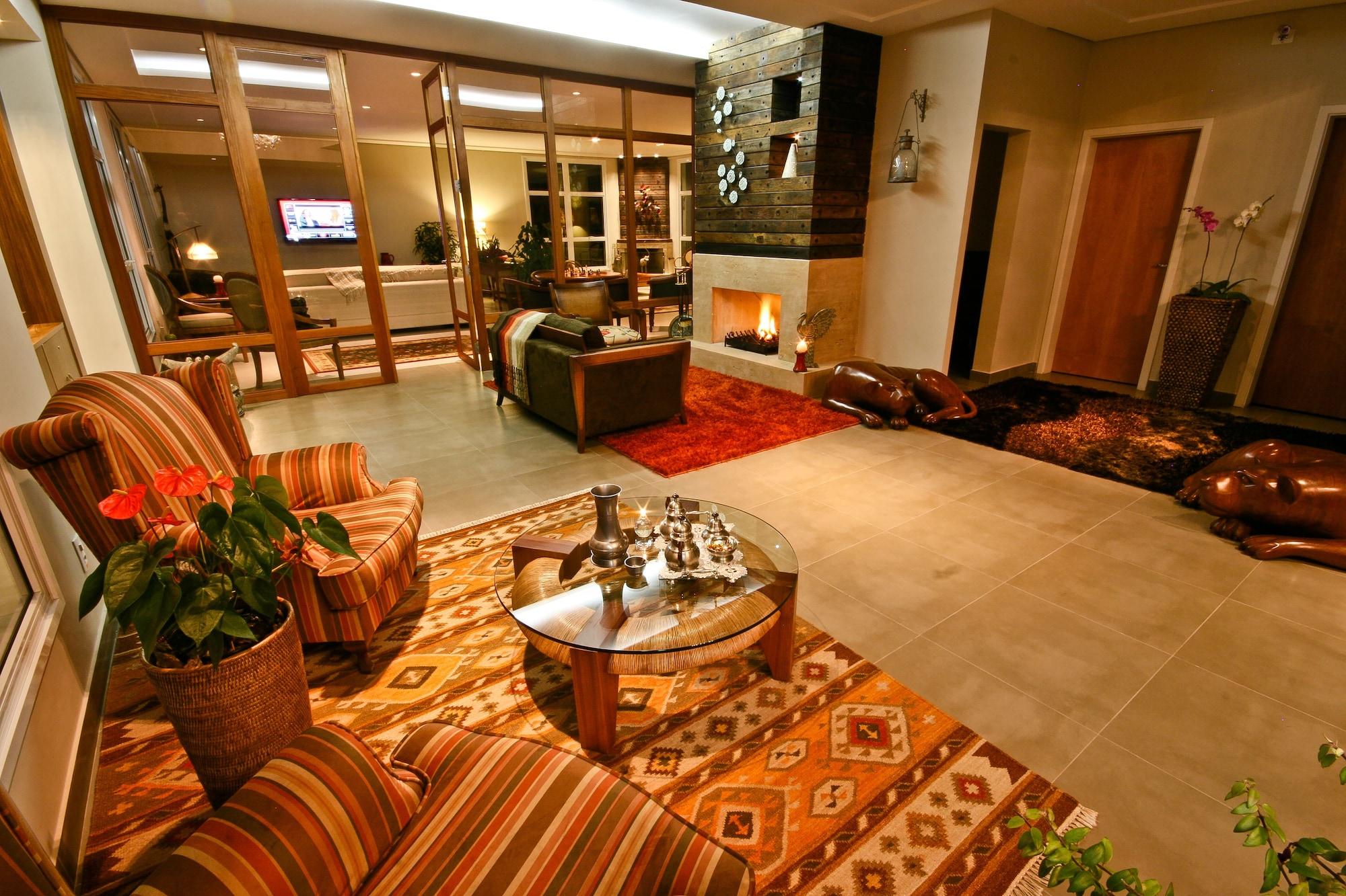 Vista Lobby Annecy Pousada