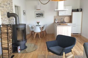 Alquiler Vacacional - "Seelenstreichler" - 54 sqm with large sunny balcony and wood-burning fireplace - central