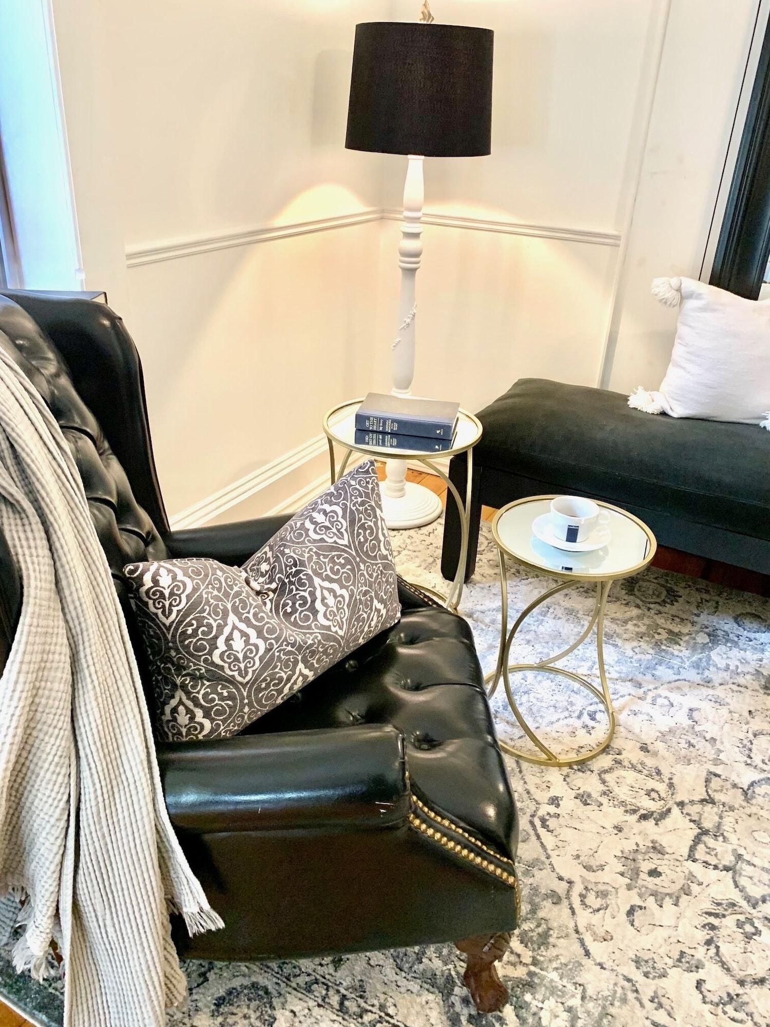 Vista Lobby Plantation House Bed & Breakfast