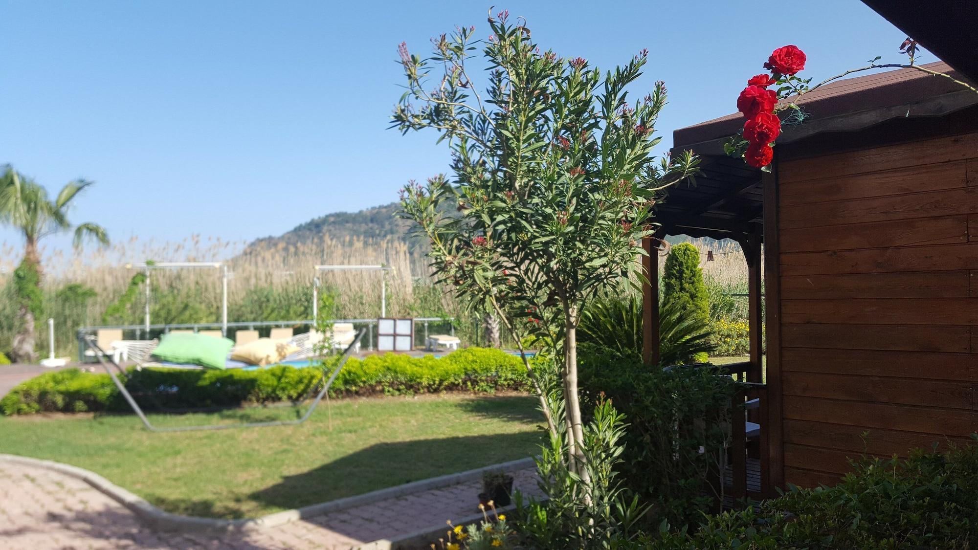 Vista Exterior Ada Boutique Hotel