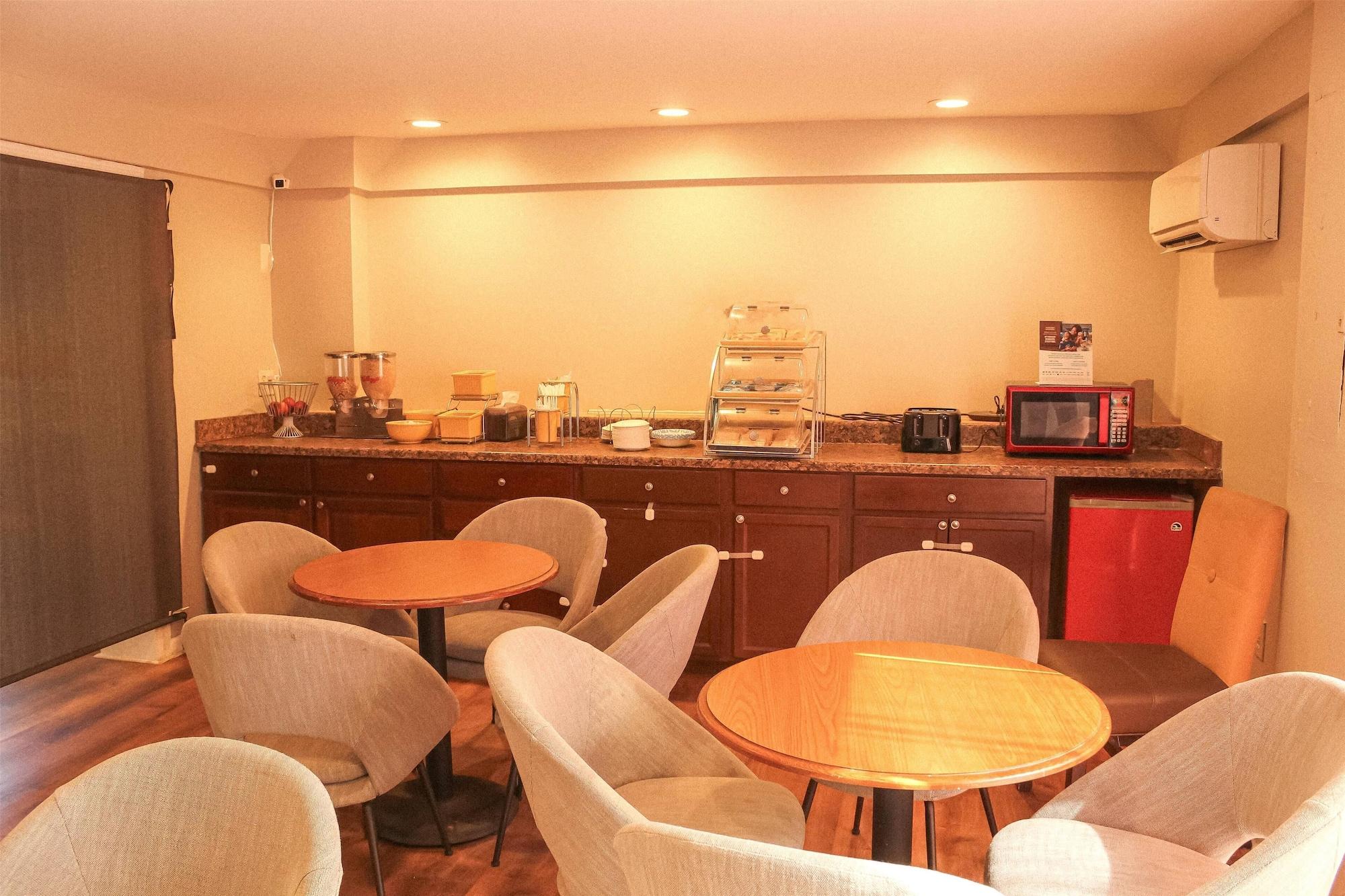 Restaurant Days Inn by Wyndham Little River