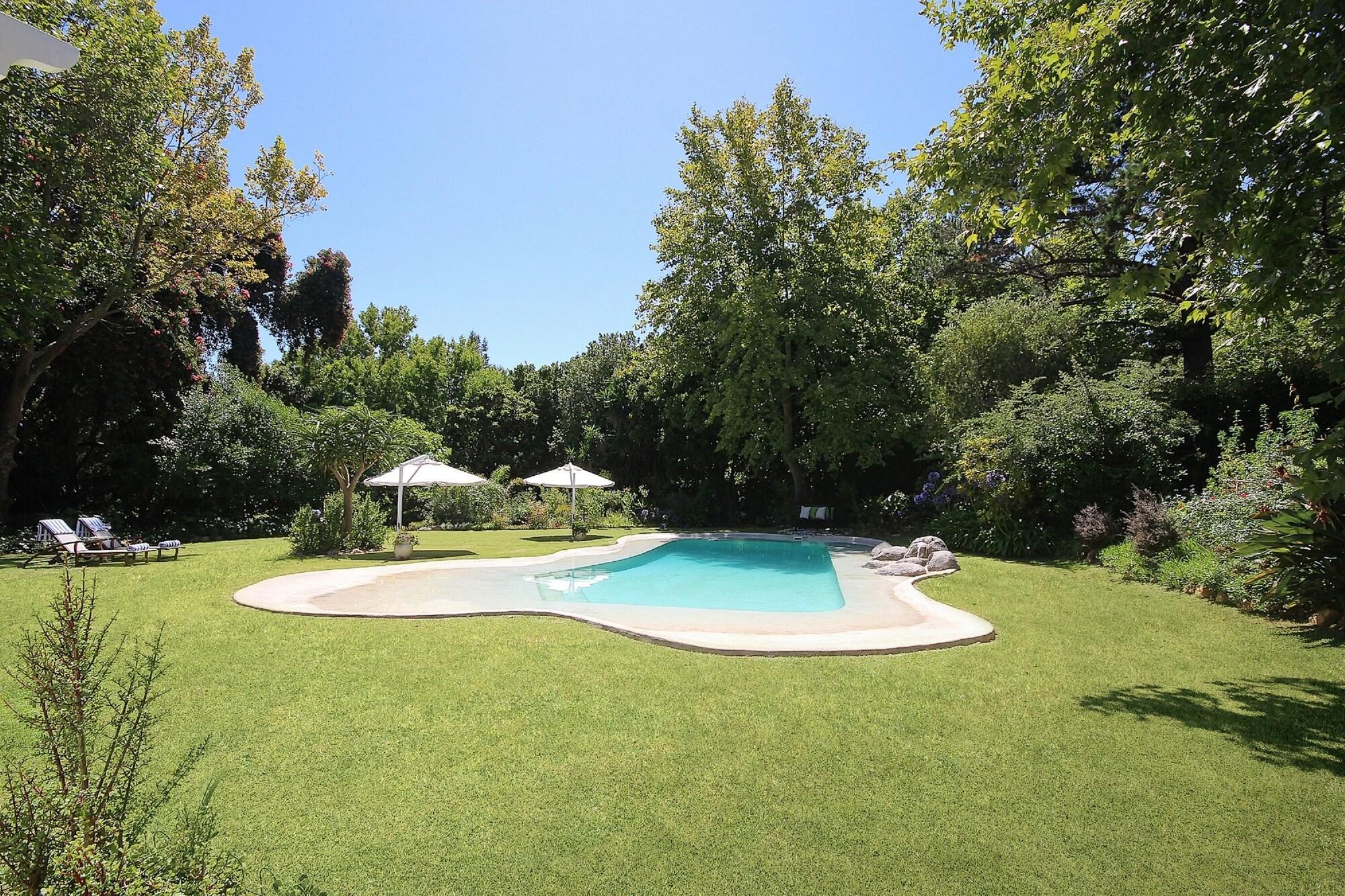 Varios Beluga of Constantia Guest House