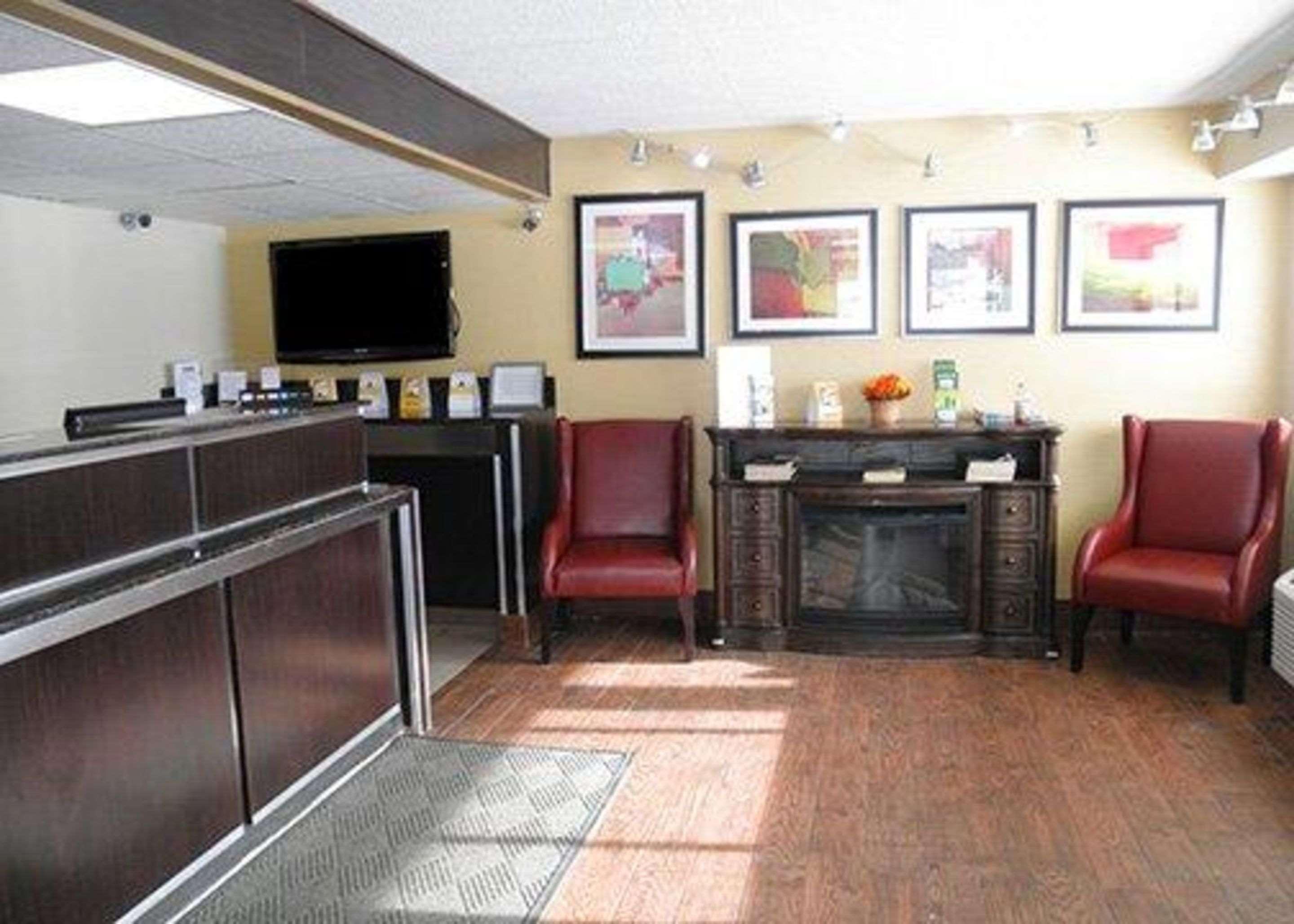Vista Lobby Rodeway Inn