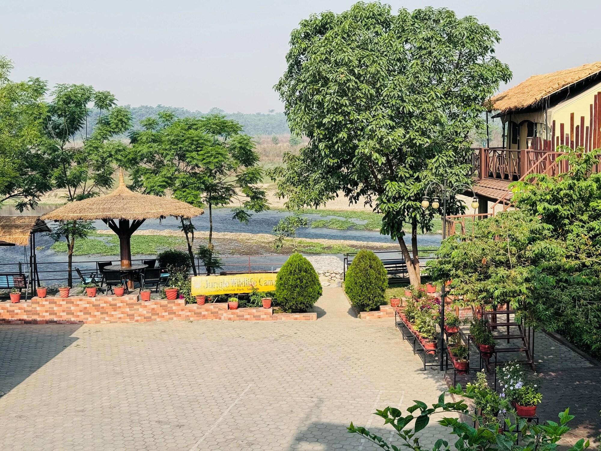Vista Exterior Jungle Wildlife Camp