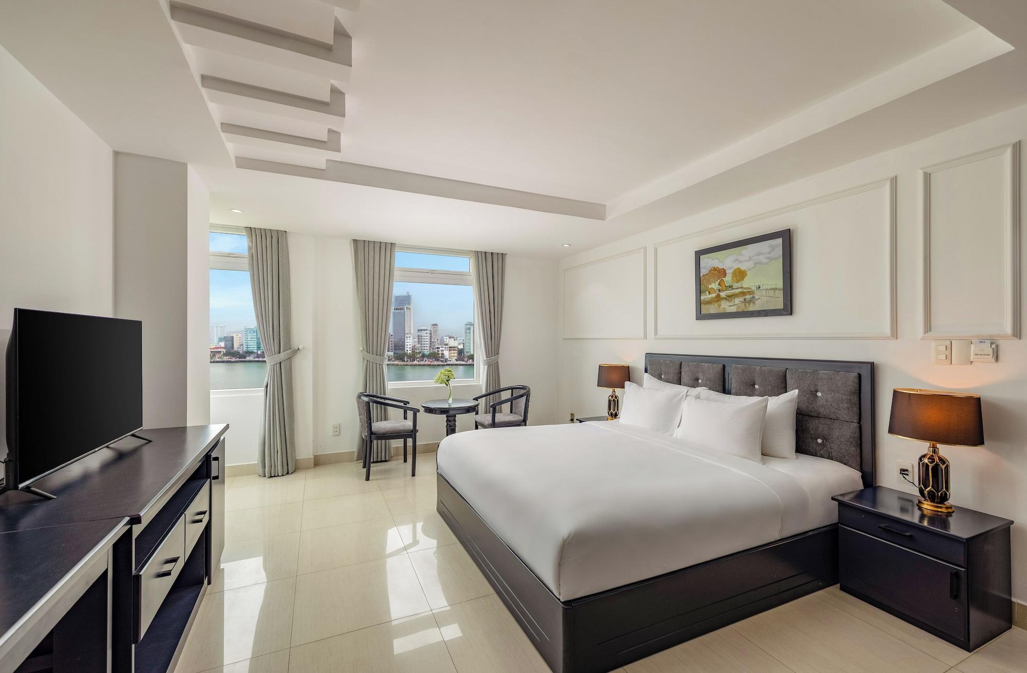 Varios Kay Han Riverfront Hotel Da Nang